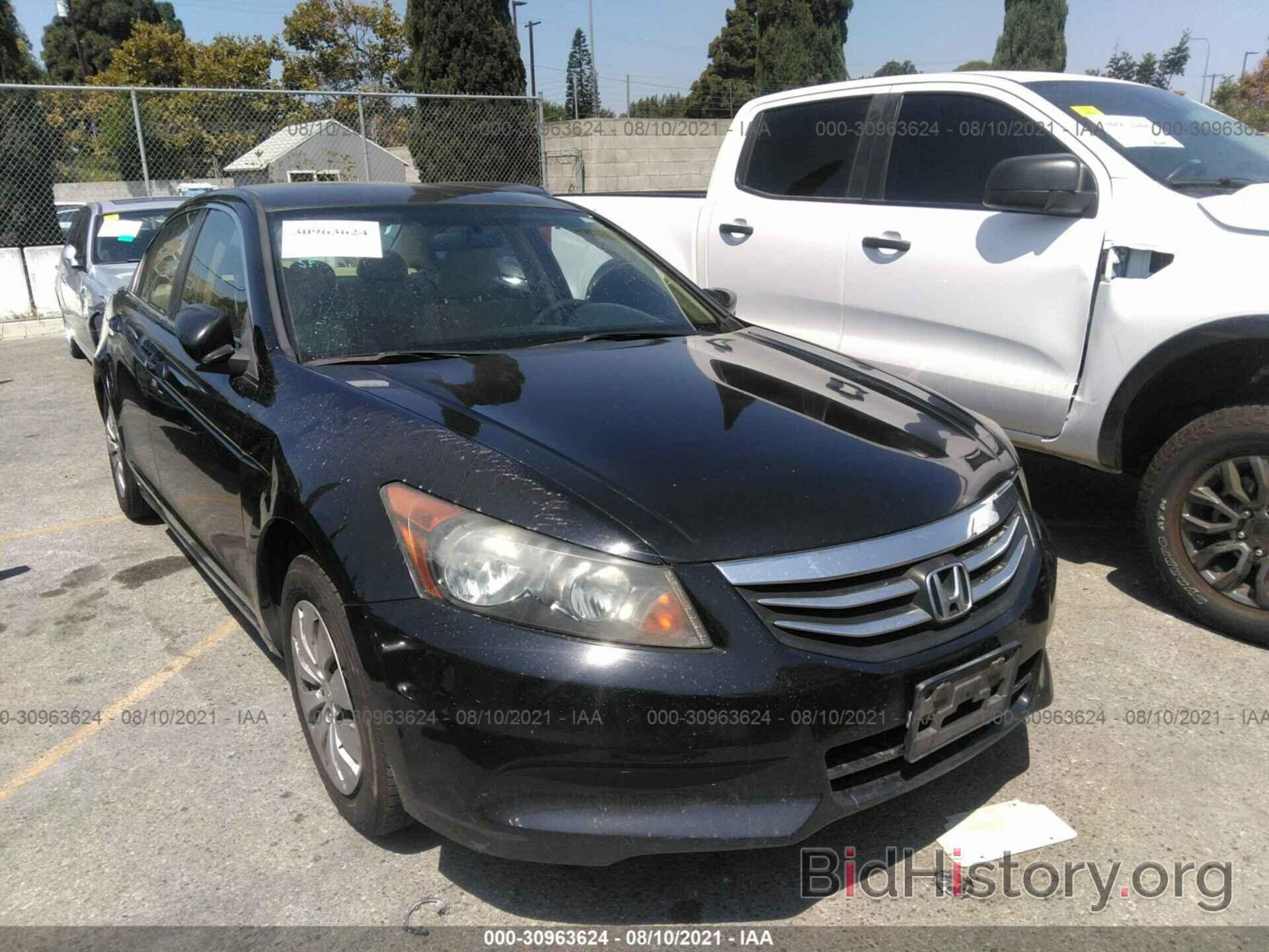 Photo 1HGCP2F34CA114184 - HONDA ACCORD SDN 2012