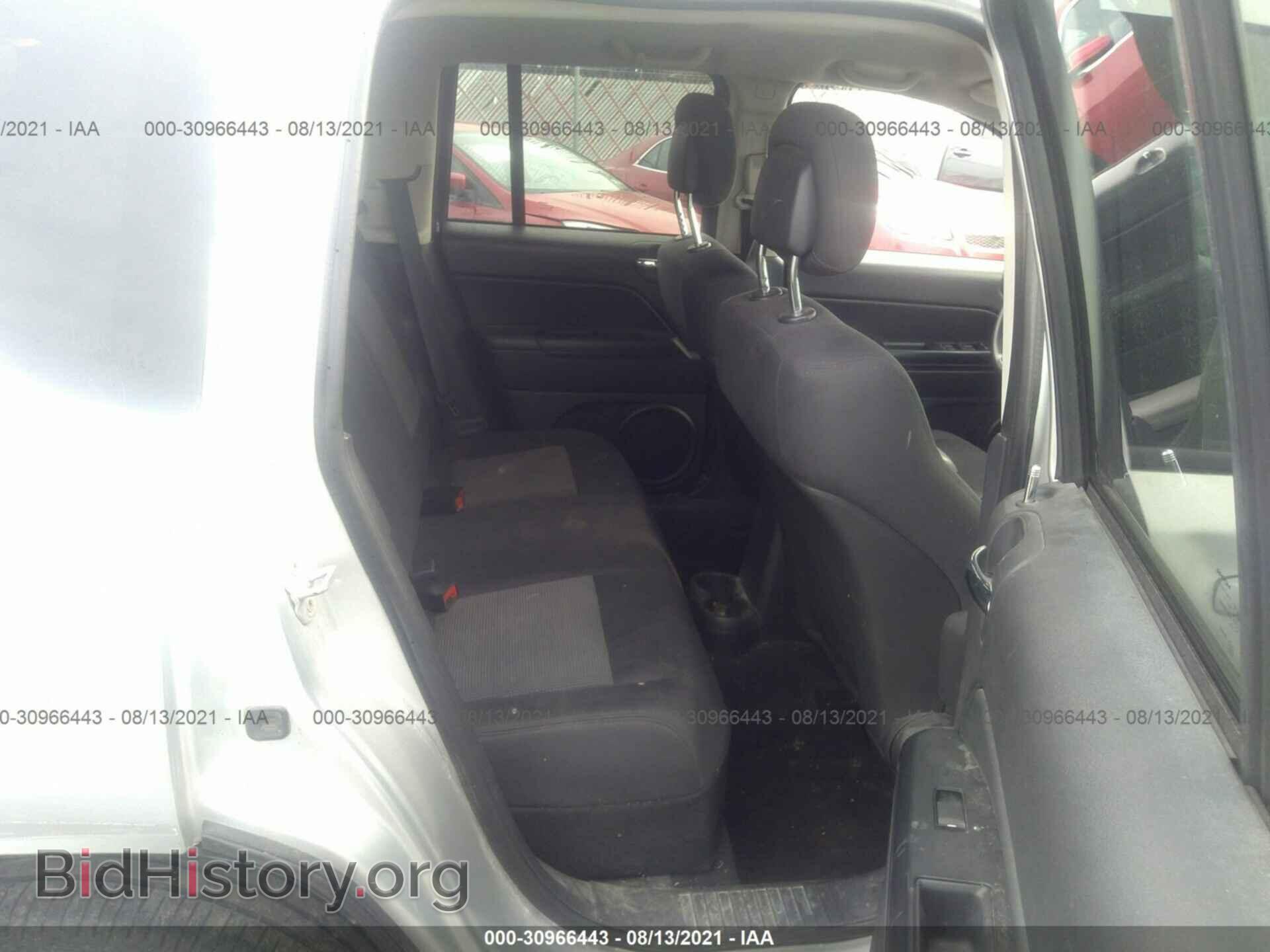2012 JEEP COMPASS - VIN: 1C4NJDBB7CD584581 - Фото 8