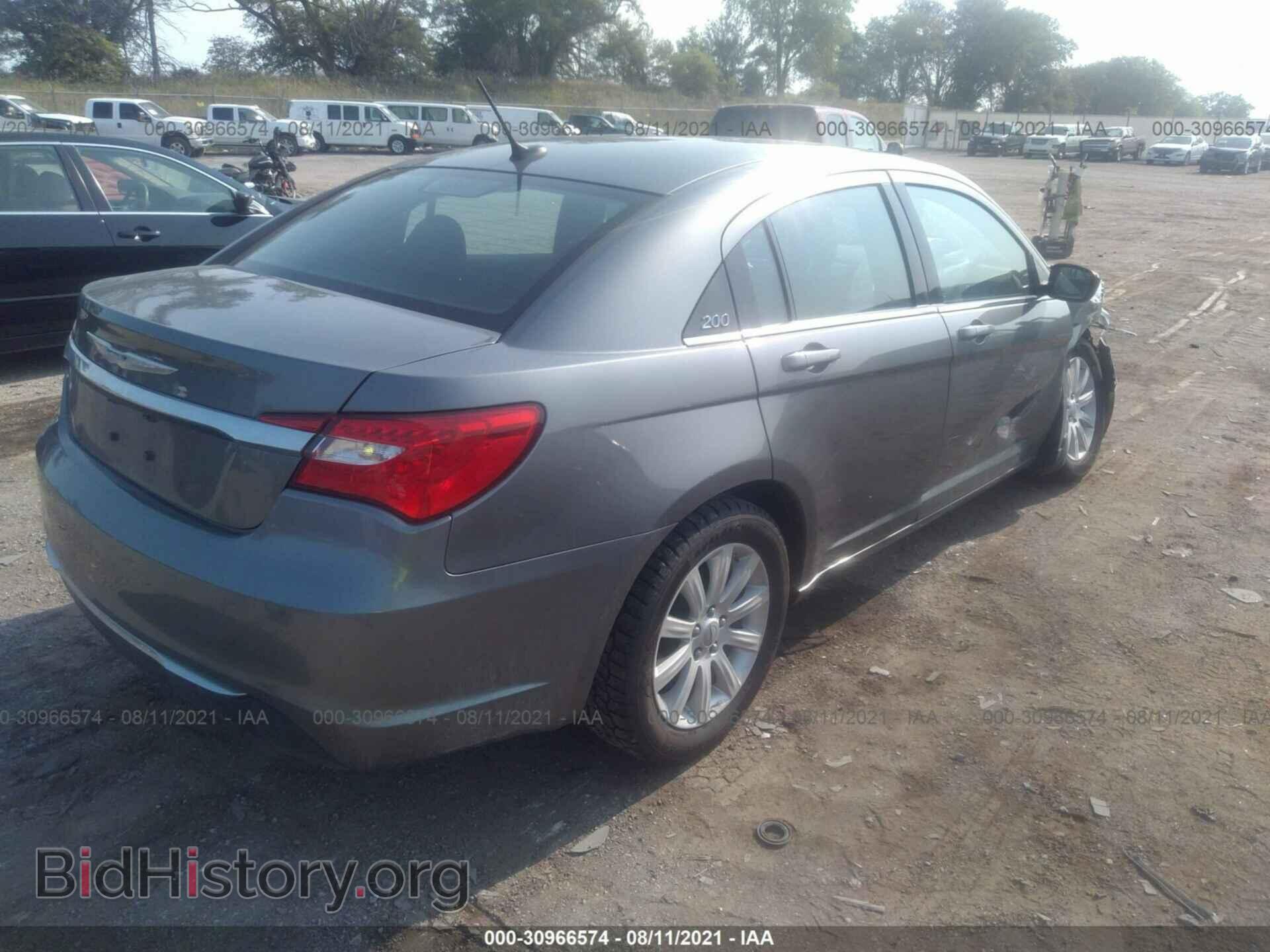 2012 CHRYSLER 200 - VIN: 1C3CCBBG1CN288486 - Фото 4