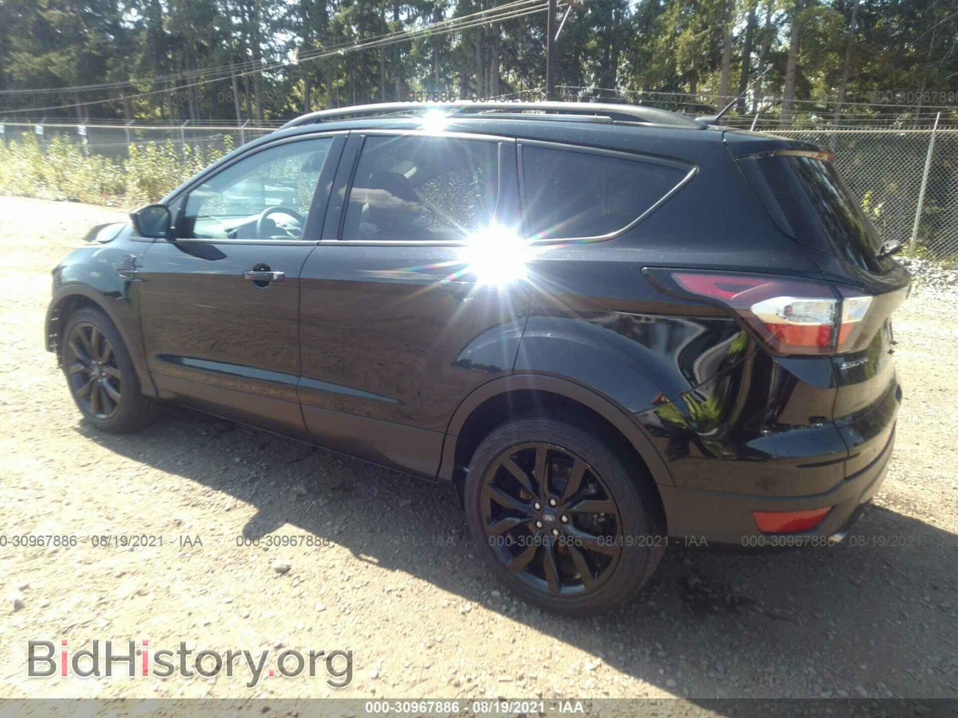 2017 FORD ESCAPE - VIN: 1FMCU9JD2HUC96226 - Фото 3