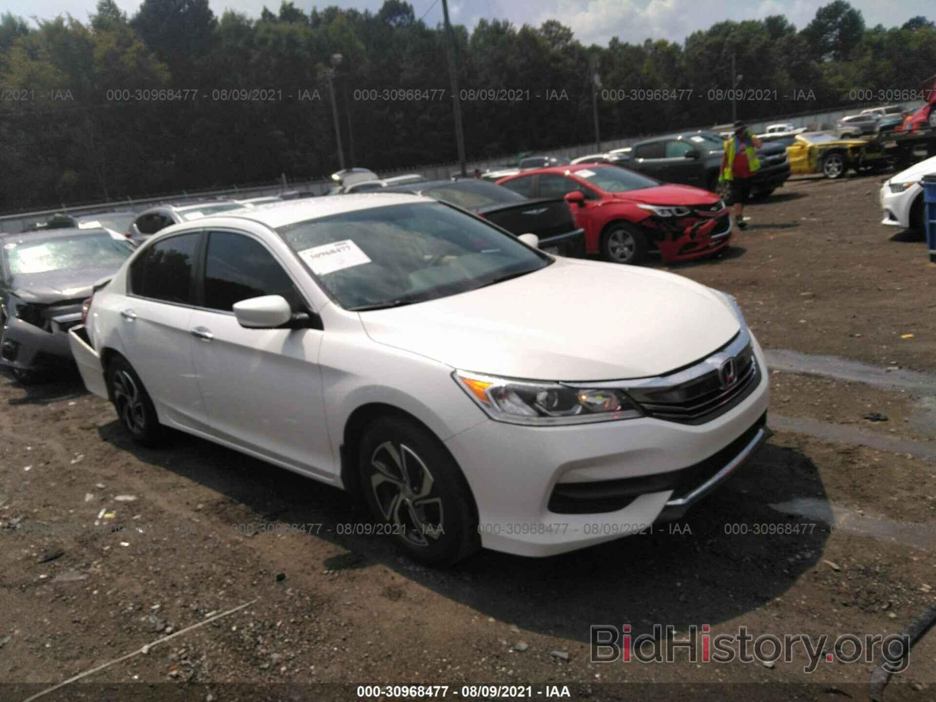 Photo 1HGCR2F30GA156643 - HONDA ACCORD SEDAN 2016