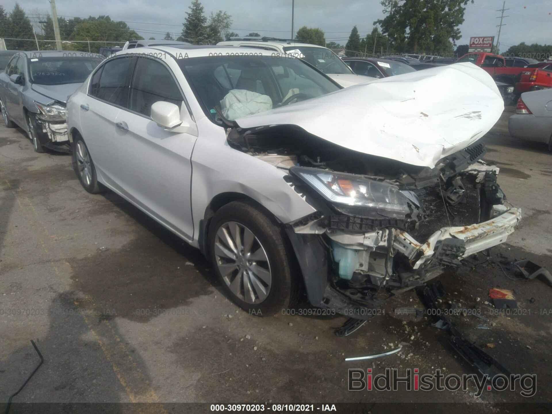 Photo 1HGCR3F86DA001527 - HONDA ACCORD SDN 2013