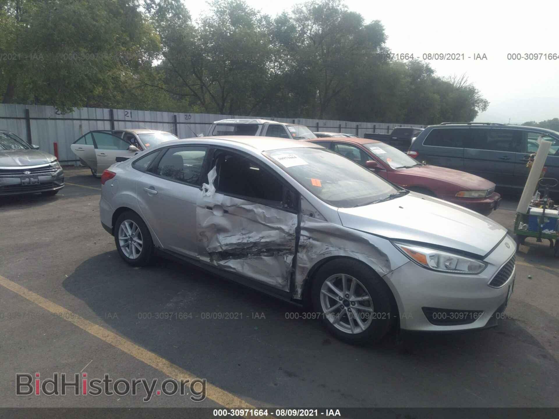 Фотография 1FADP3F22HL300095 - FORD FOCUS 2017