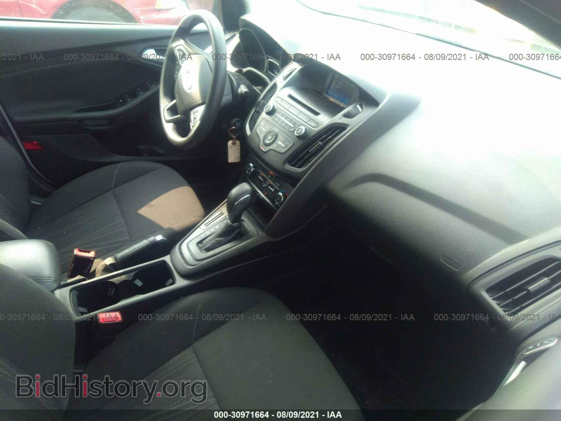 2017 FORD FOCUS - VIN: 1FADP3F22HL300095 - Photo 5