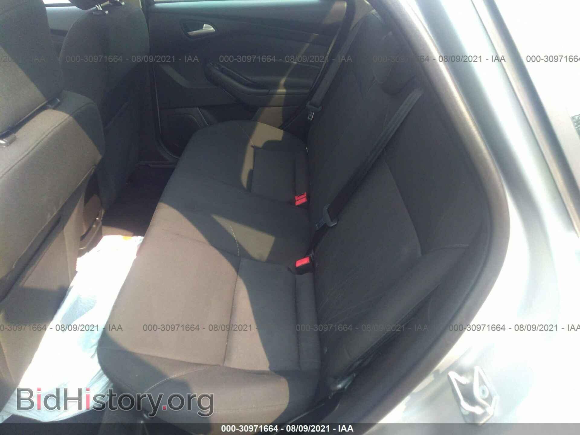 2017 FORD FOCUS - VIN: 1FADP3F22HL300095 - Photo 8