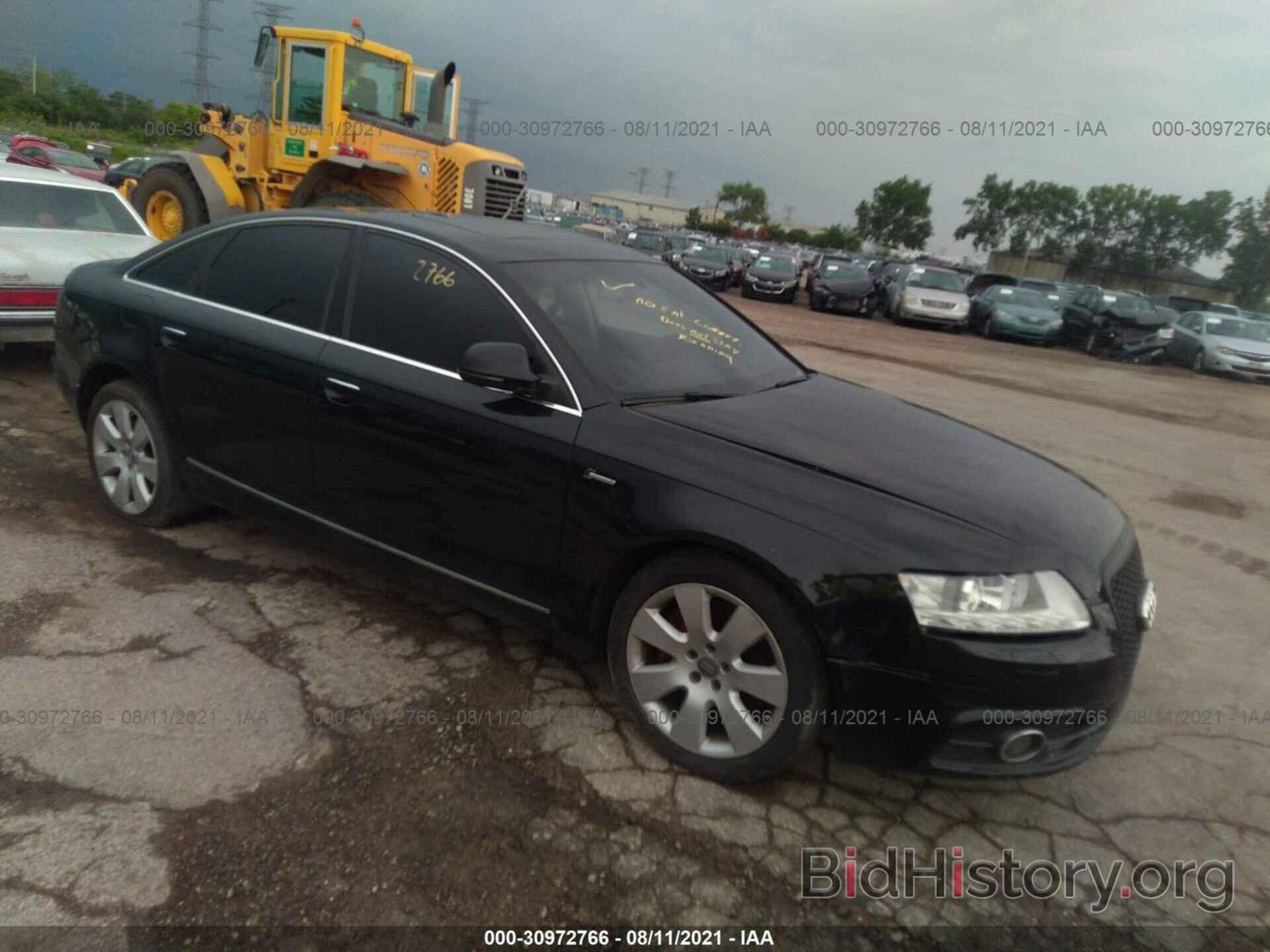 Photo WAUFGAFB0BN061467 - AUDI A6 2011