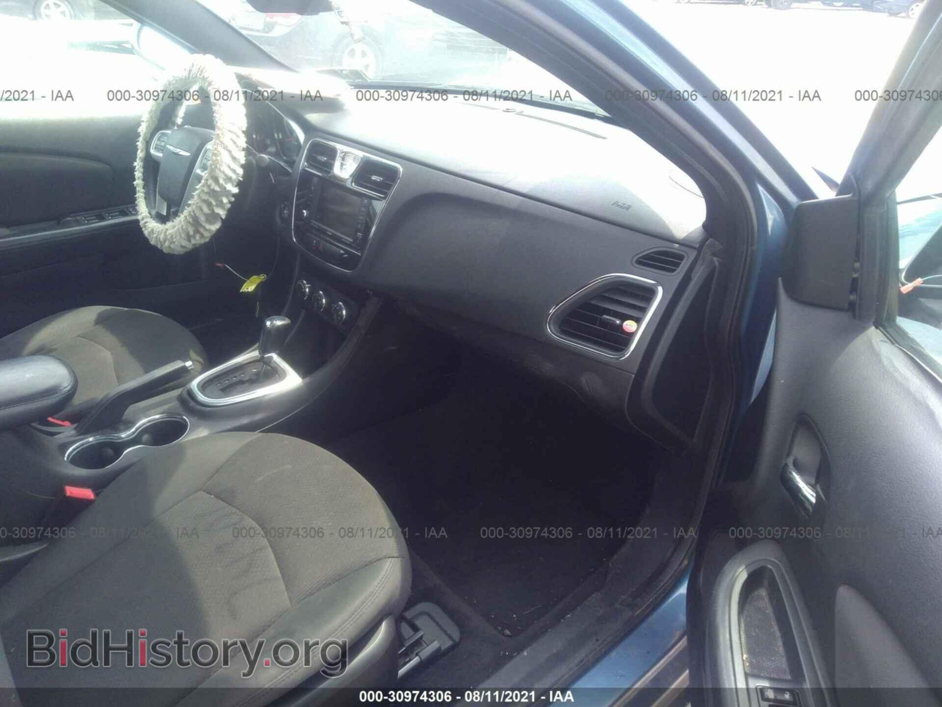 2011 CHRYSLER 200 - VIN: 1C3BC1FG2BN536419 - Фото 5