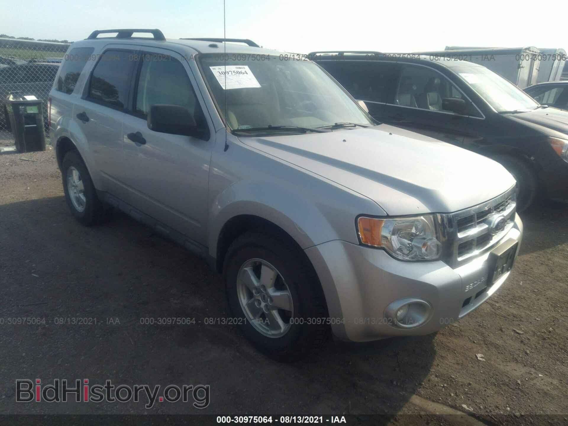 Фотография 1FMCU0D77BKC24474 - FORD ESCAPE 2011