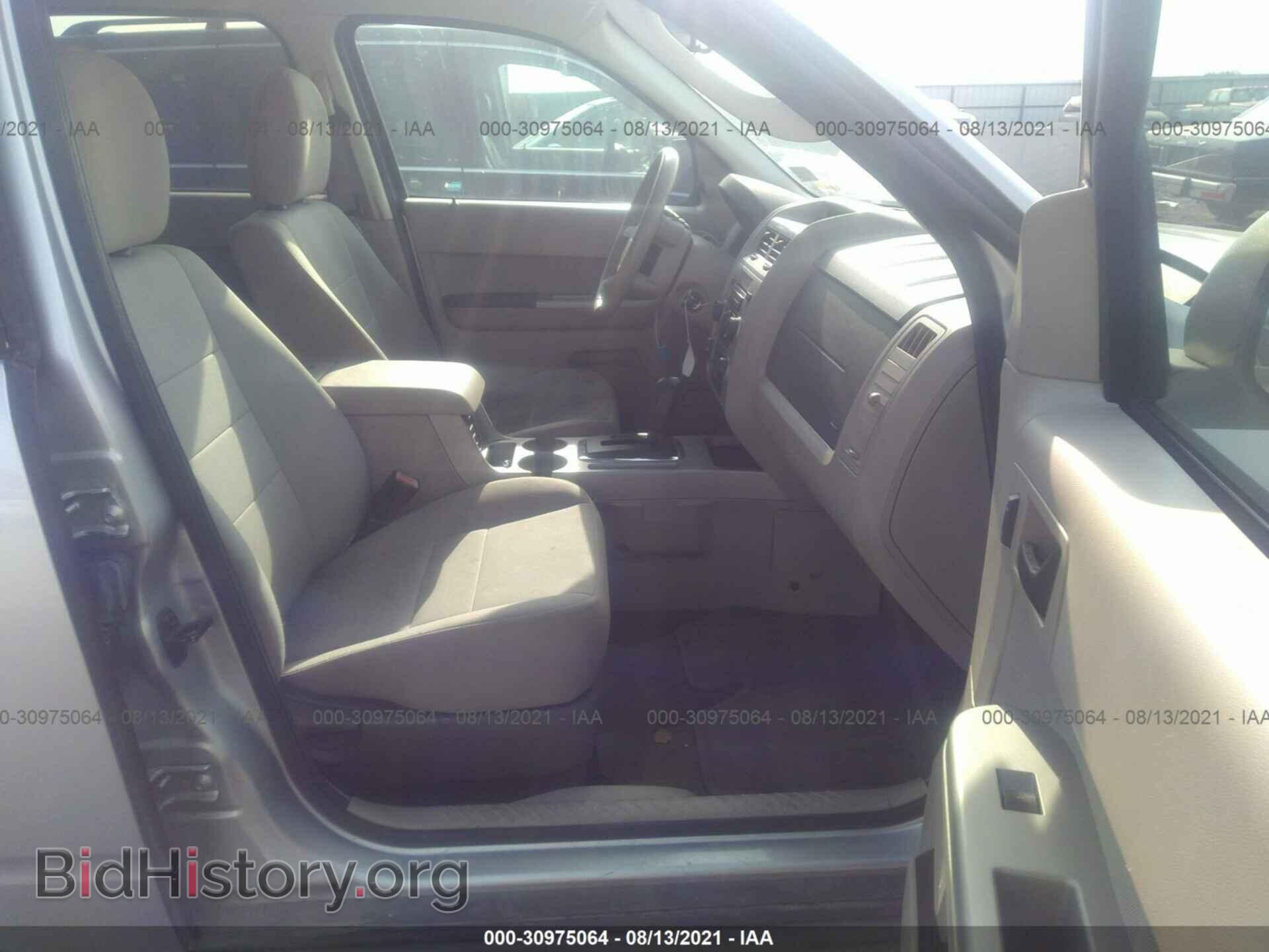 2011 FORD ESCAPE - VIN: 1FMCU0D77BKC24474 - Фото 5