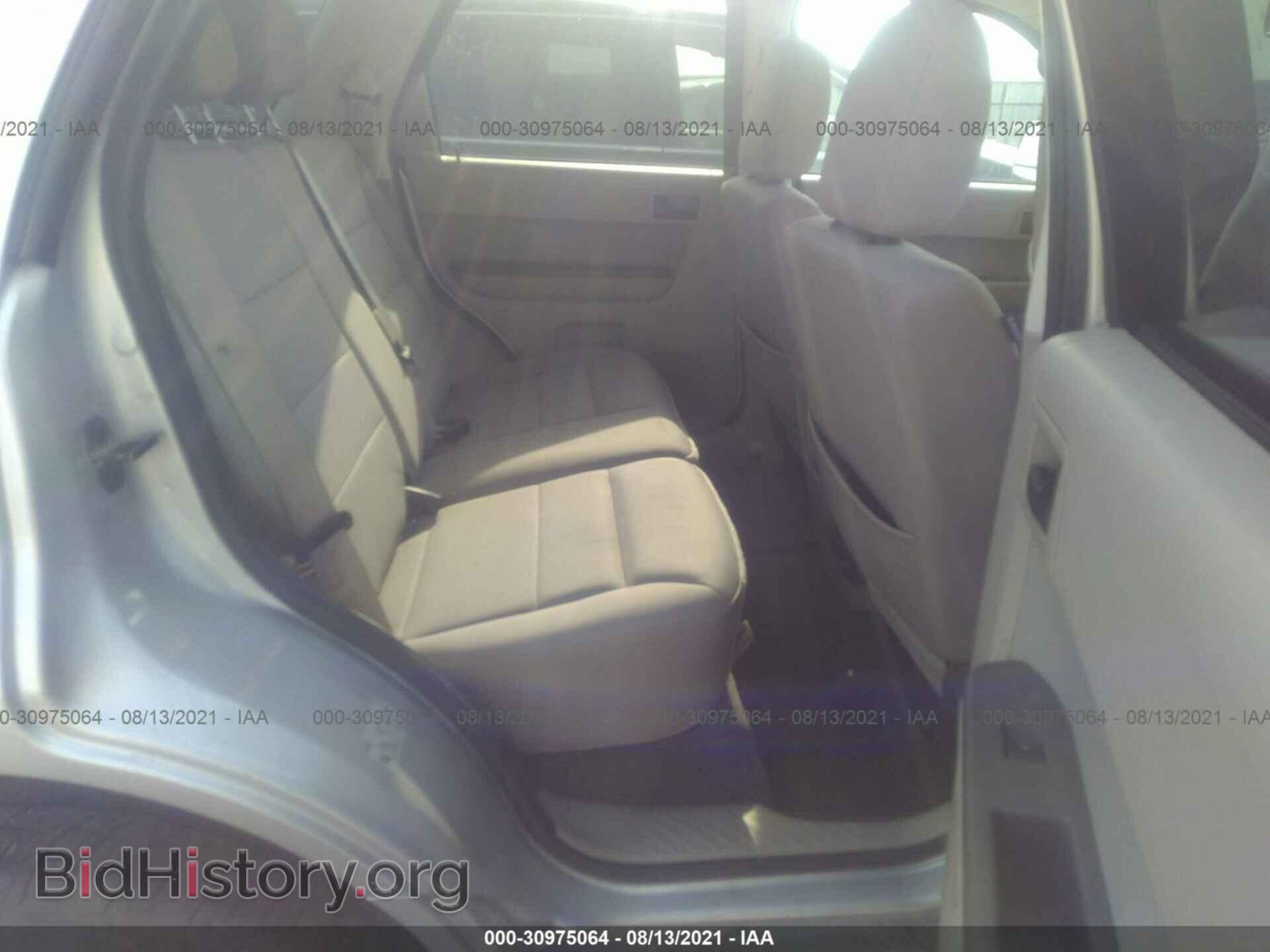 2011 FORD ESCAPE - VIN: 1FMCU0D77BKC24474 - Фото 8