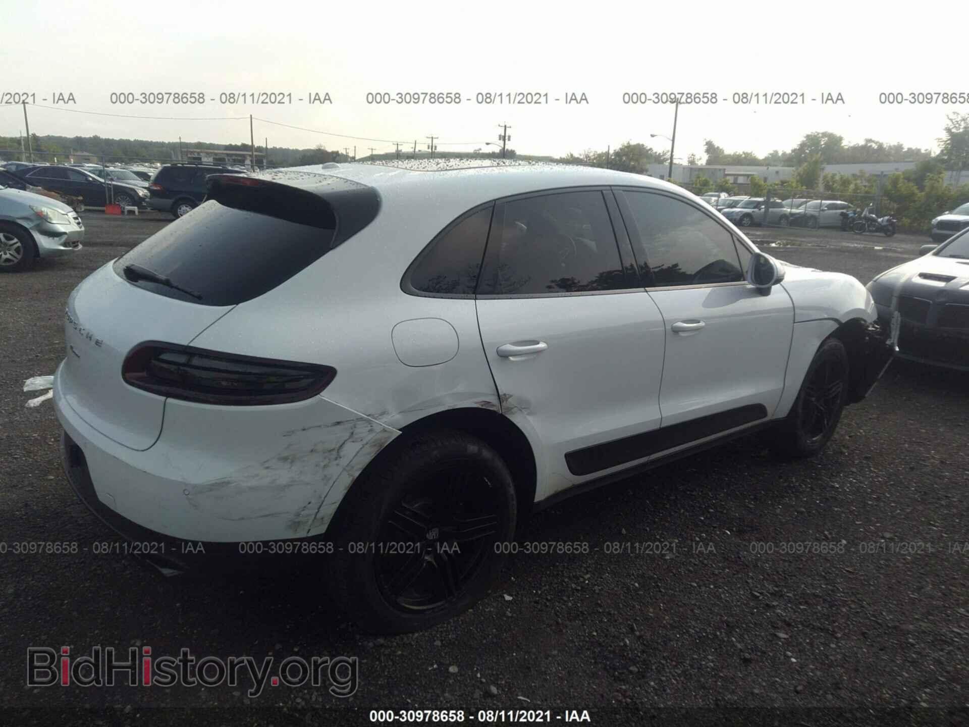 2017 PORSCHE MACAN - VIN: WP1AA2A5XHLB81933 - Photo 4