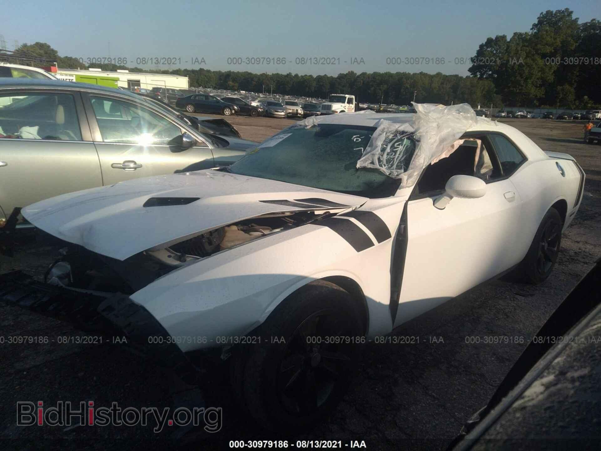 2019 DODGE CHALLENGER - VIN: 2C3CDZAG7KH524962 - Photo 2