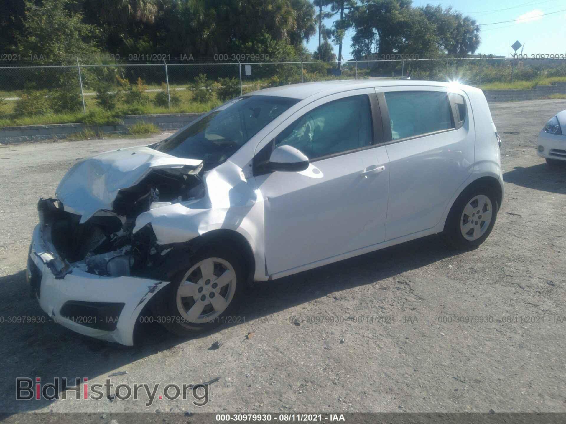 2014 CHEVROLET SONIC - VIN: 1G1JA6SH4E4172399 - Фото 2