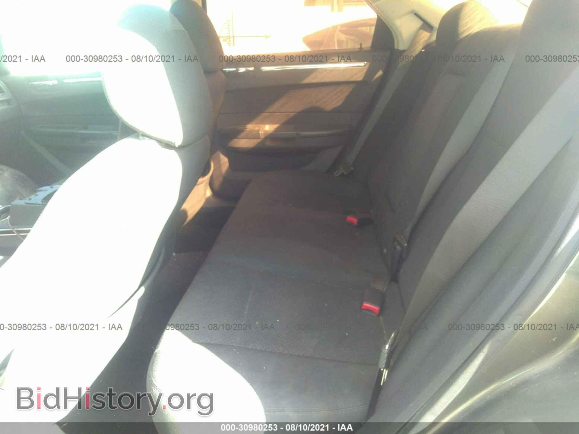 2009 CHRYSLER 300 - VIN: 2C3KA43D09H547827 - Фото 8