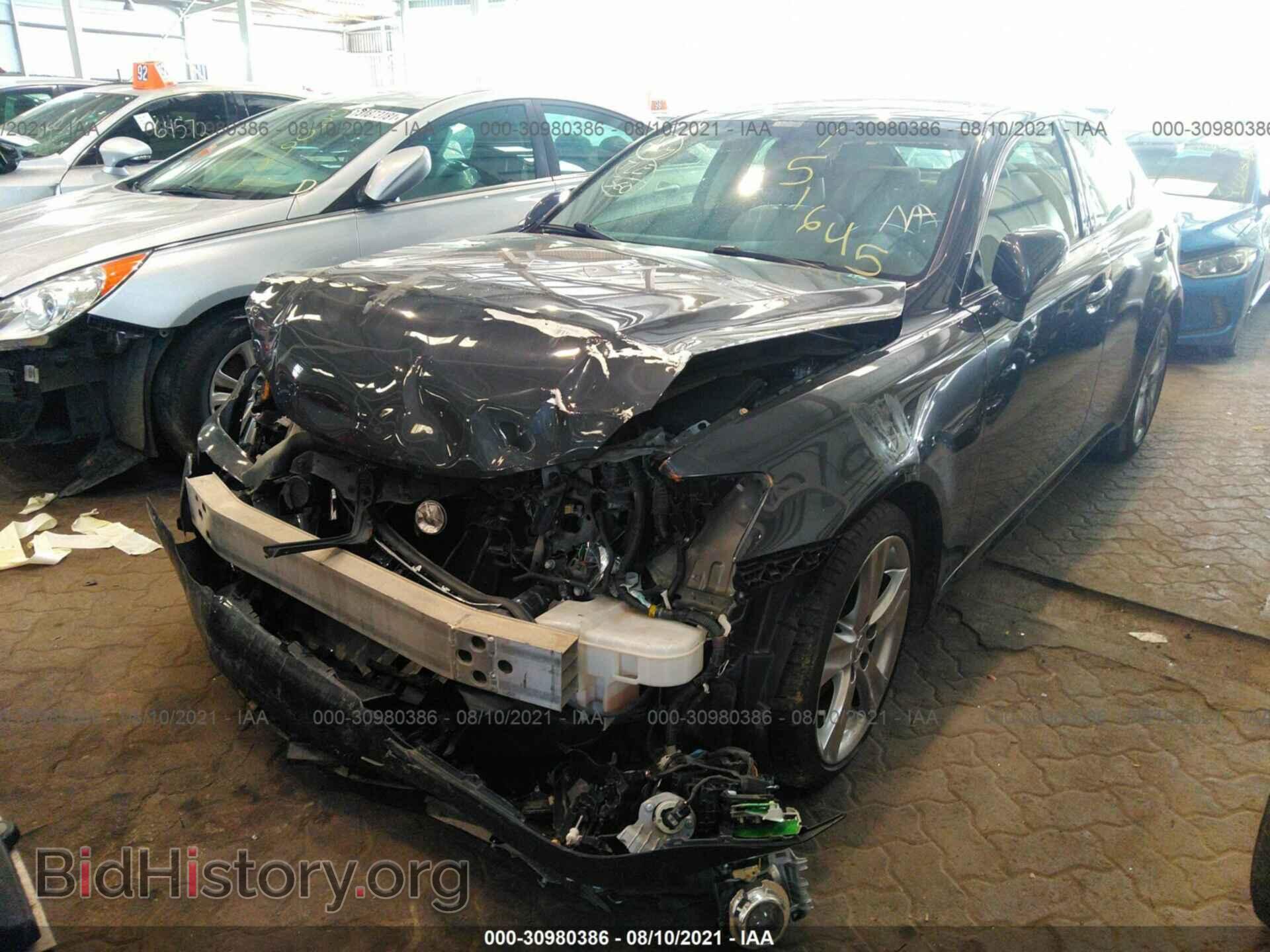 2011 LEXUS IS 250 - VIN: 000BF5C21B5151645 - Фото 2