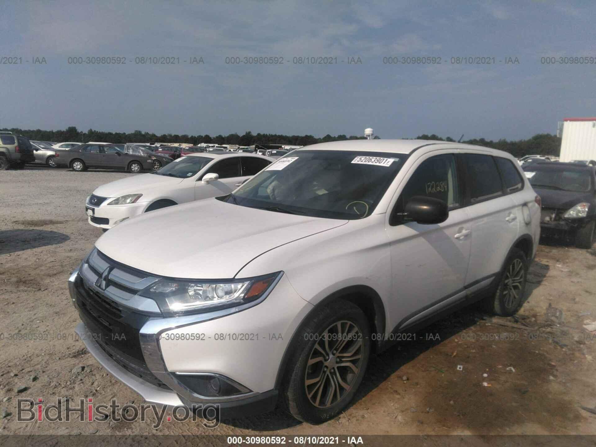 2016 MITSUBISHI OUTLANDER - VIN: JA4AD2A38GZ030232 - Фото 2