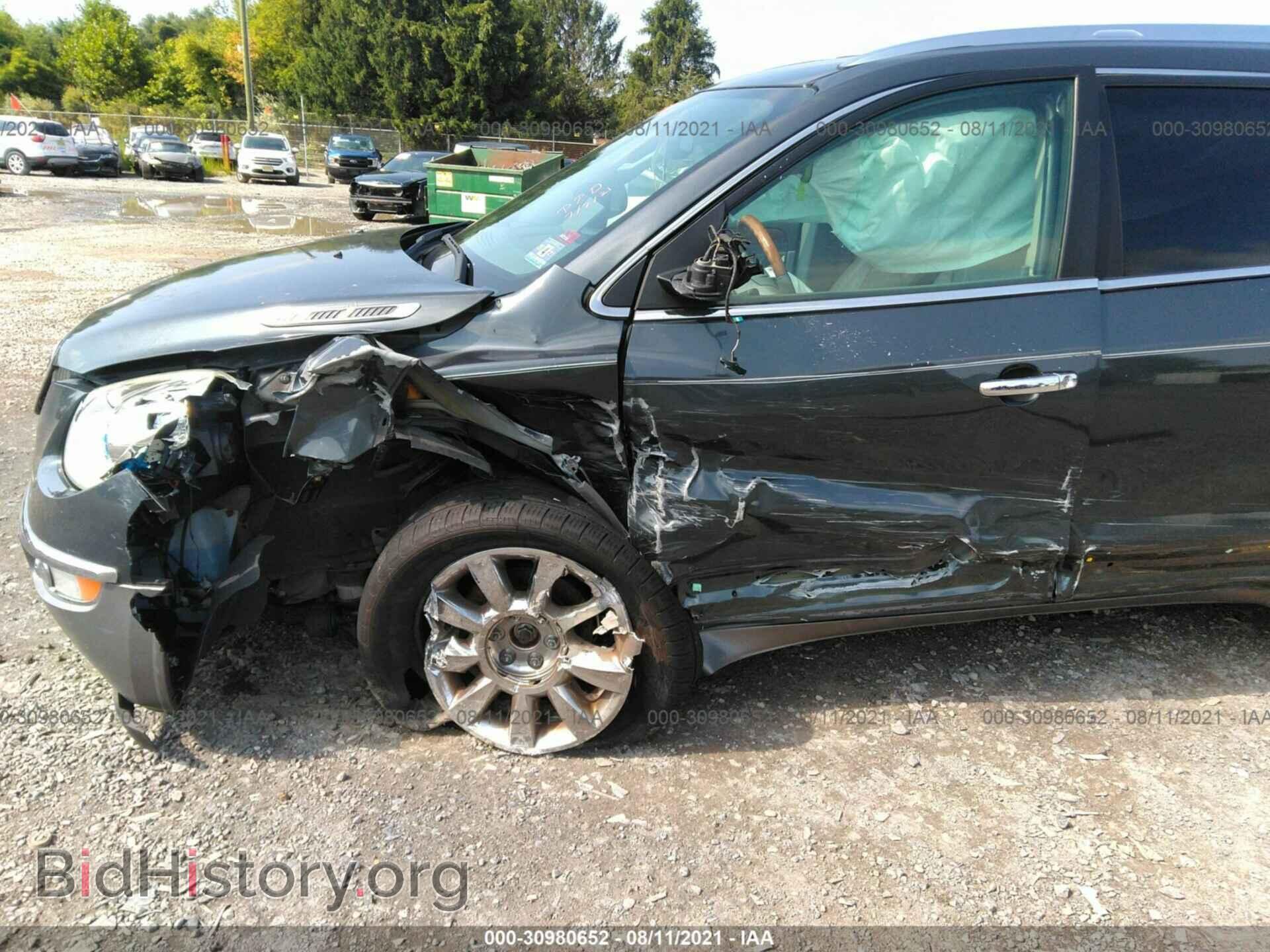 2011 BUICK ENCLAVE - VIN: 5GAKVCED2BJ360411 - Photo 6