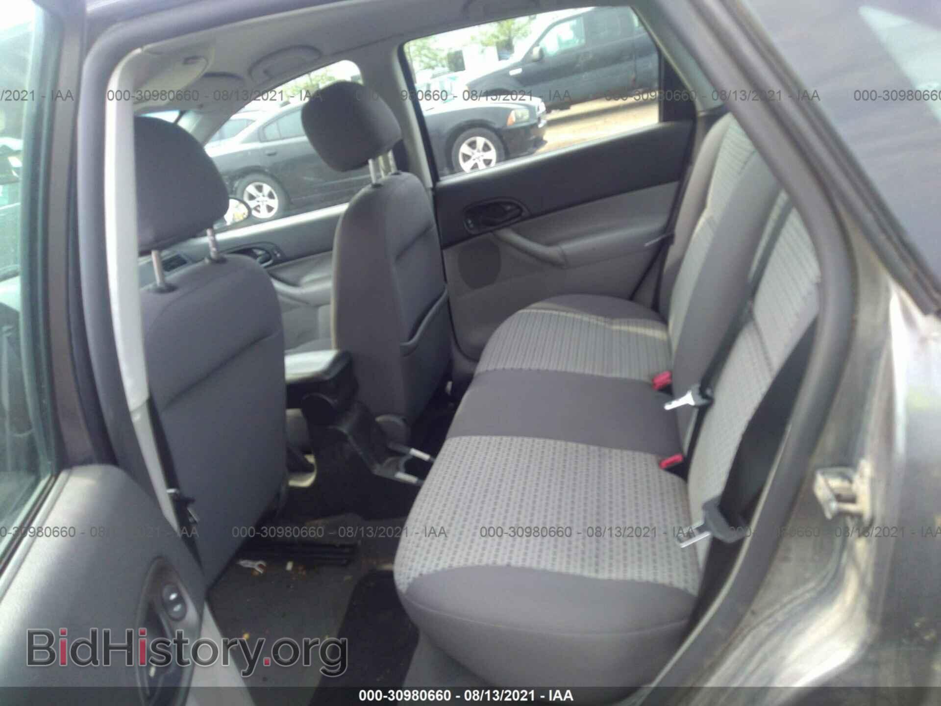 2007 FORD FOCUS - VIN: 1FAHP34N77W222182 - Фото 8