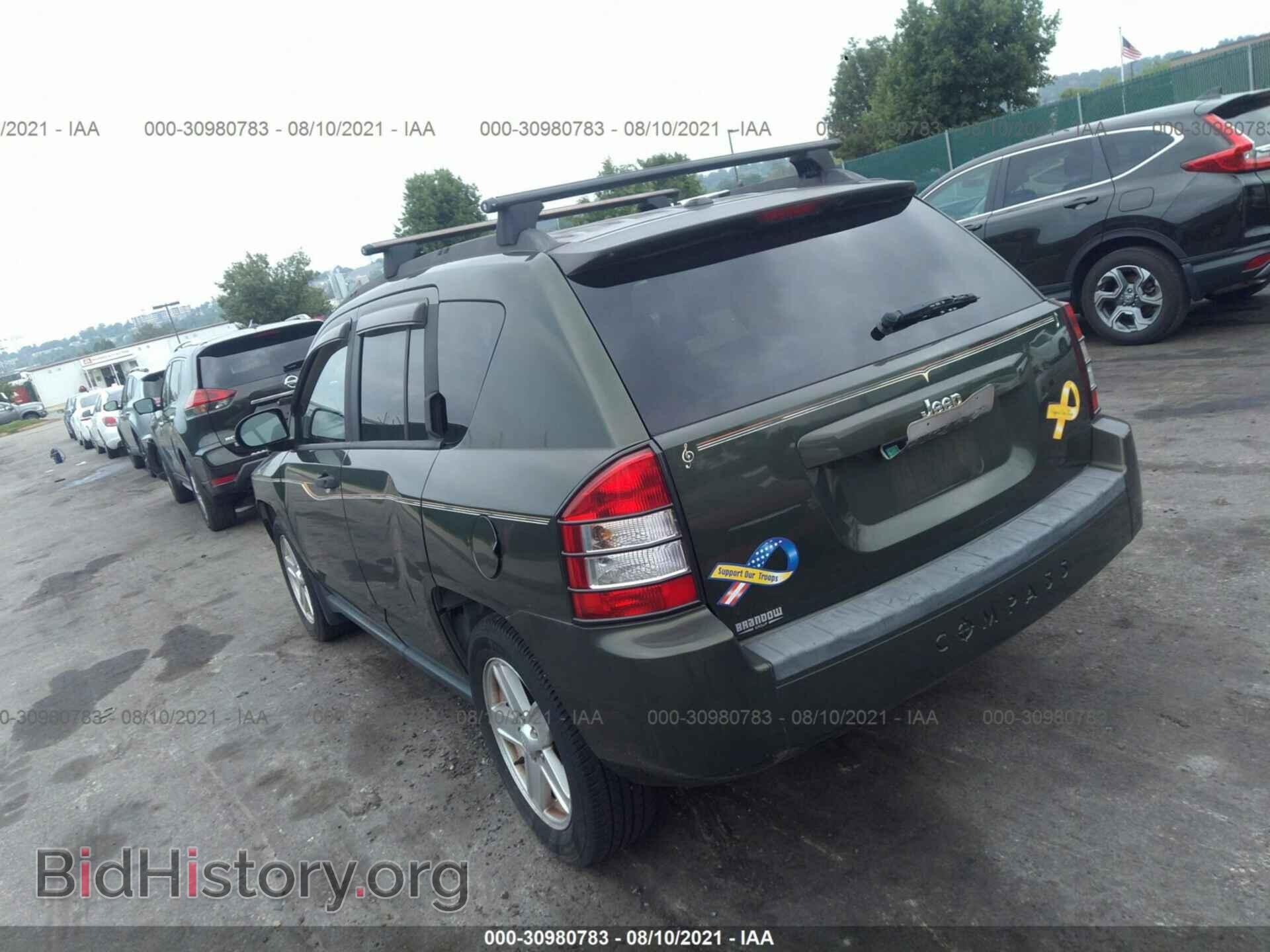 2007 JEEP COMPASS - VIN: 1J8FT47W47D102013 - Фото 3