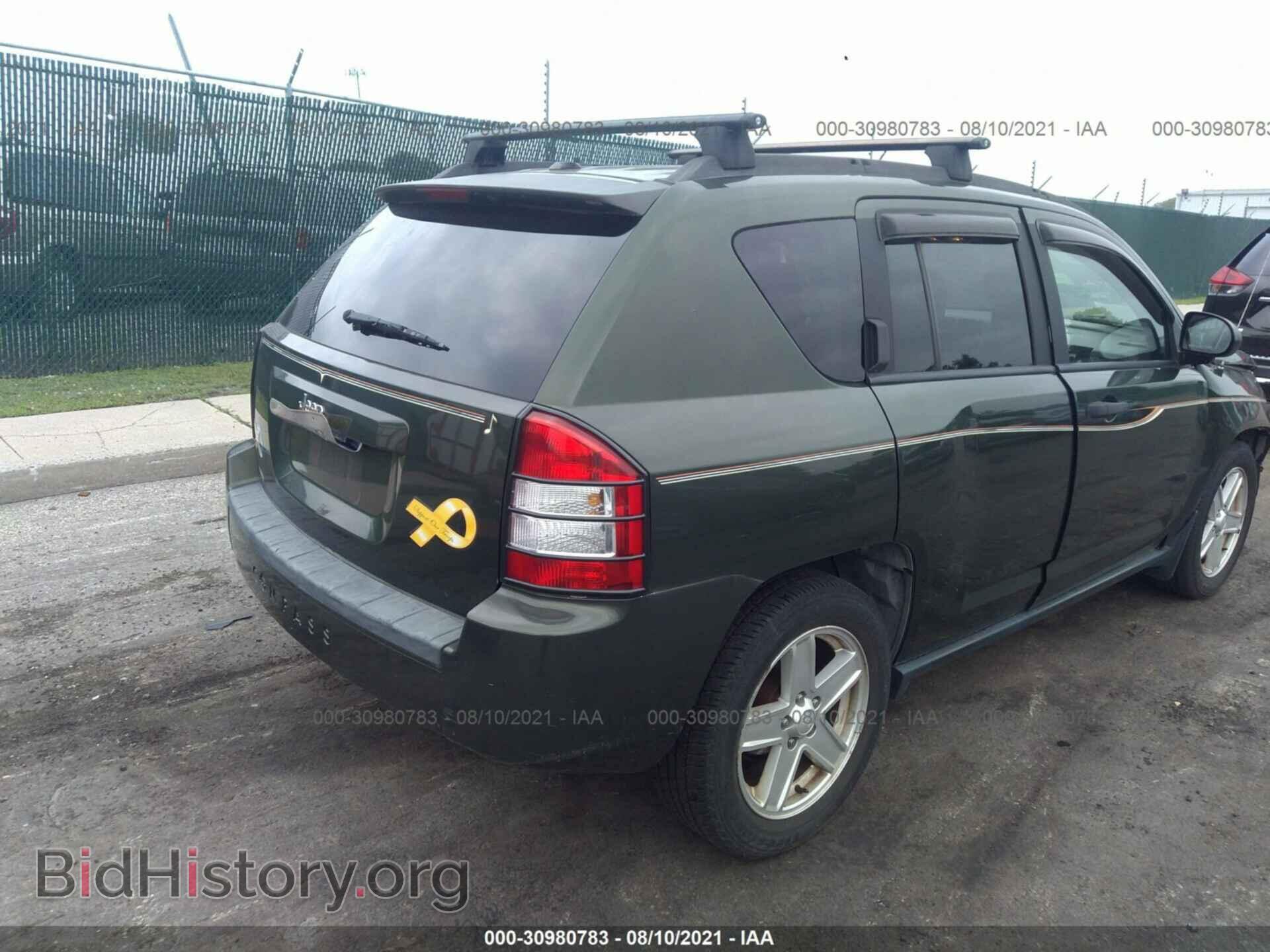 2007 JEEP COMPASS - VIN: 1J8FT47W47D102013 - Фото 4