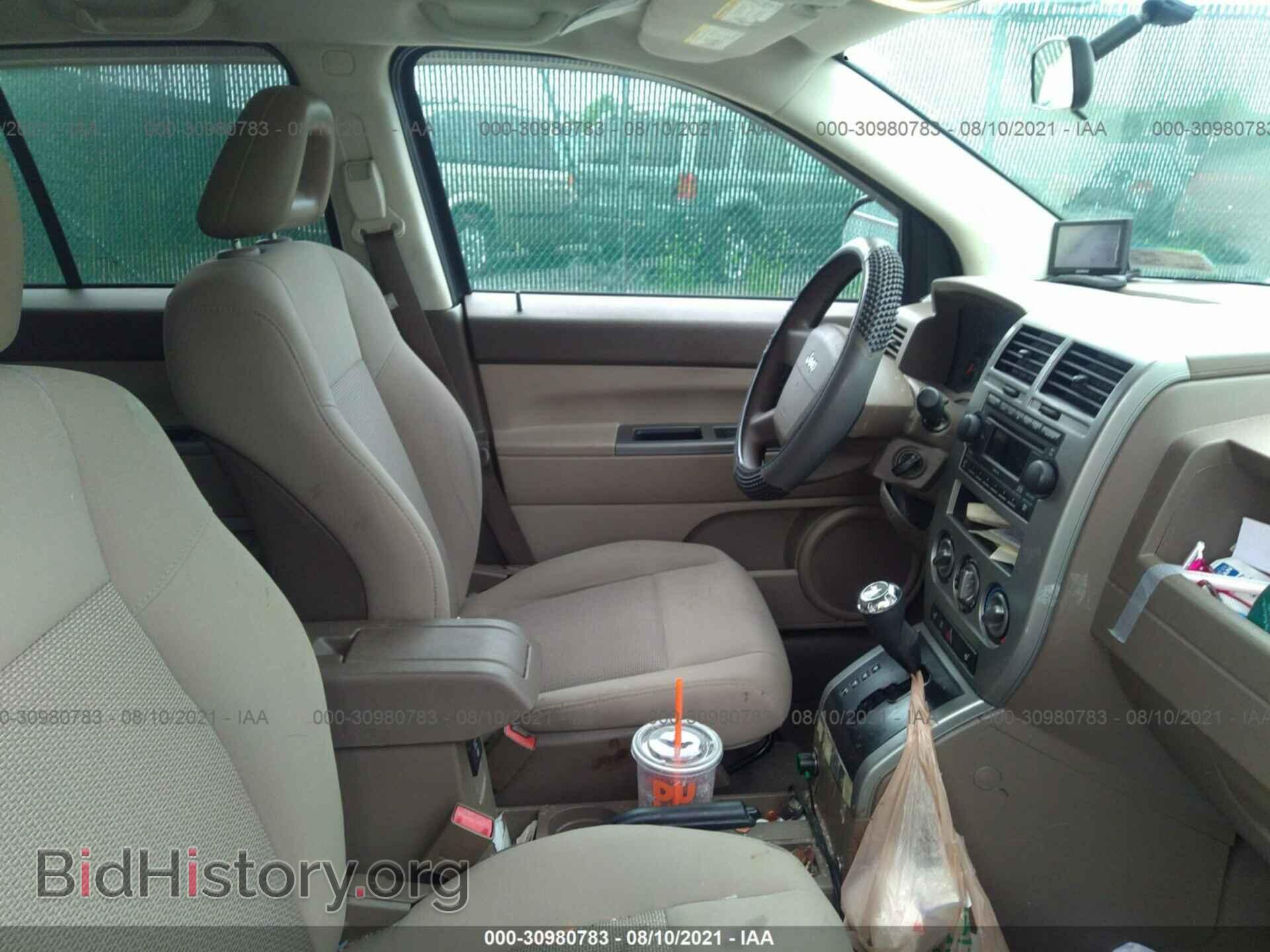 2007 JEEP COMPASS - VIN: 1J8FT47W47D102013 - Фото 5