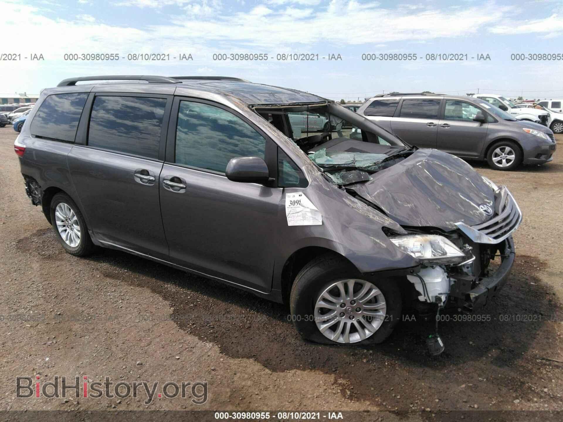 Photo 5TDYZ3DC2HS878956 - TOYOTA SIENNA 2017