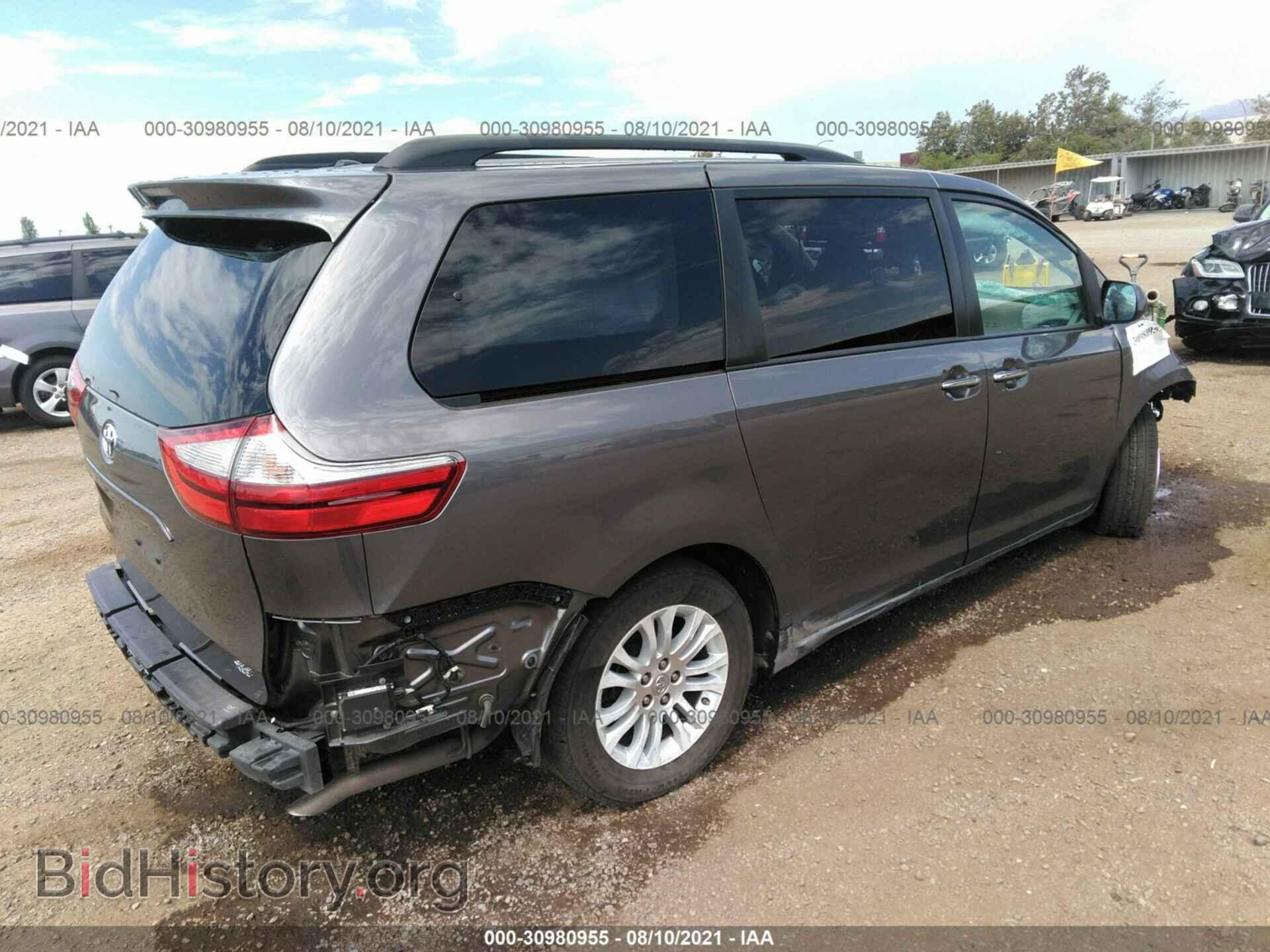 2017 TOYOTA SIENNA - VIN: 5TDYZ3DC2HS878956 - Фото 4