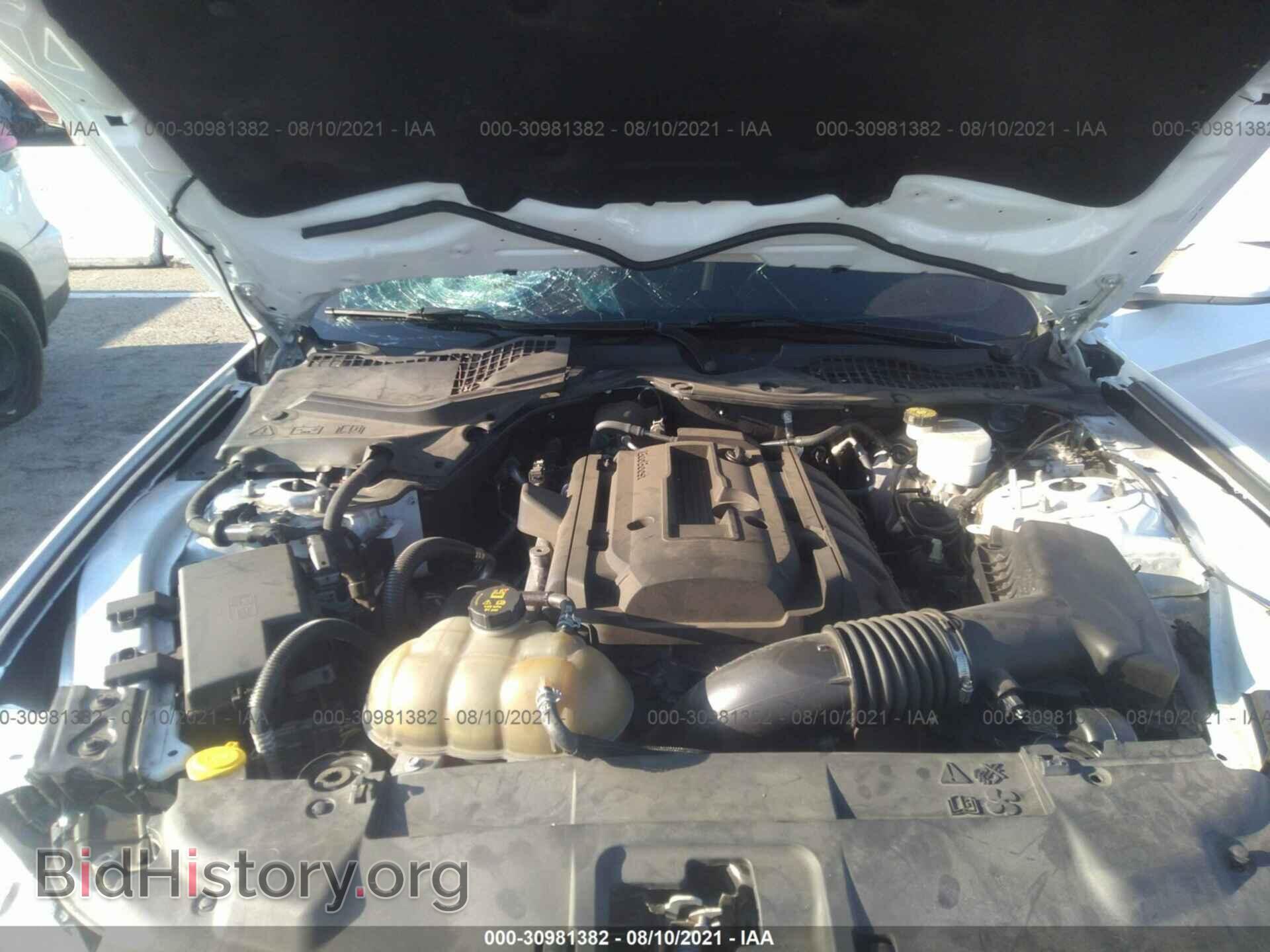 2018 FORD MUSTANG - VIN: 1FA6P8TH0J5163540 - Фото 10