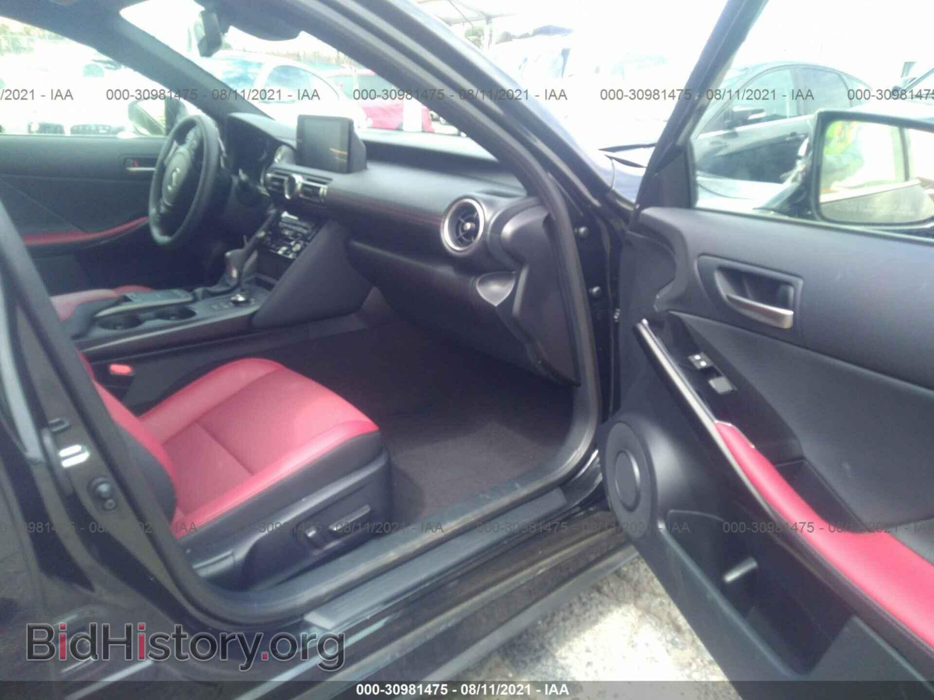 2021 LEXUS IS - VIN: JTHAA1D2XM5113786 - Фото 5