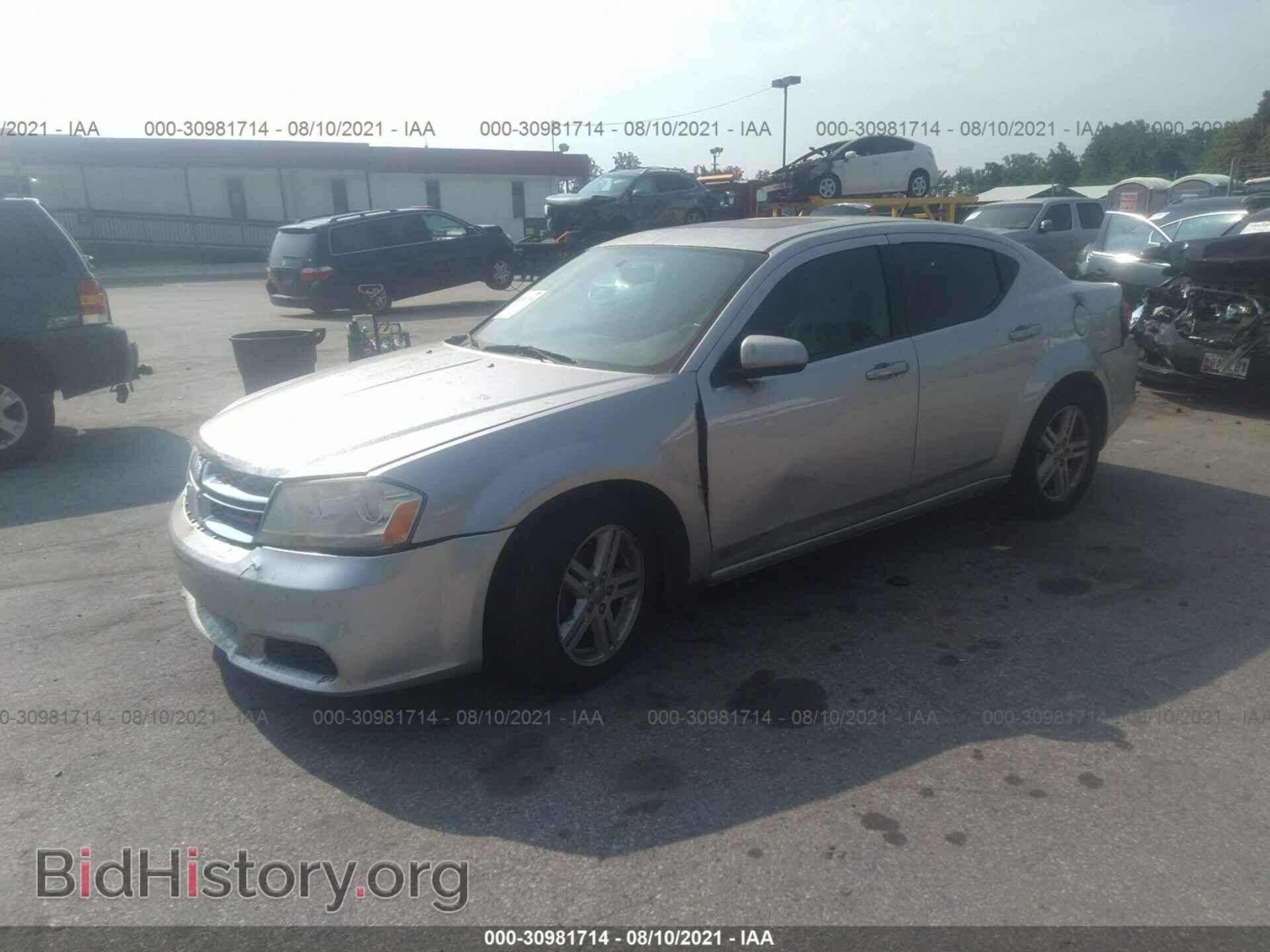 2011 DODGE AVENGER - VIN: 1B3BD1FB1BN528357 - Photo 2