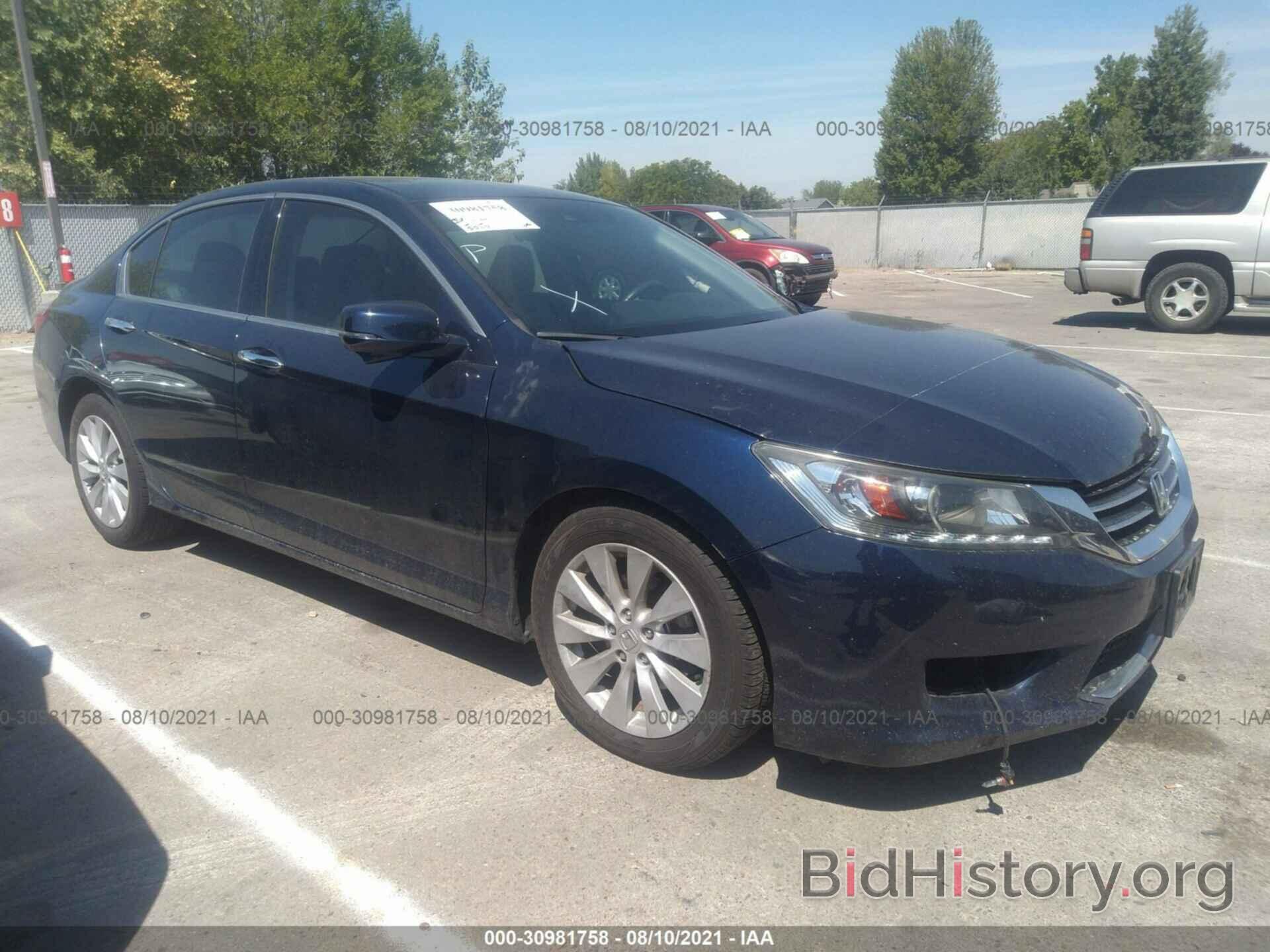 Photo 1HGCR3F81FA019064 - HONDA ACCORD SEDAN 2015