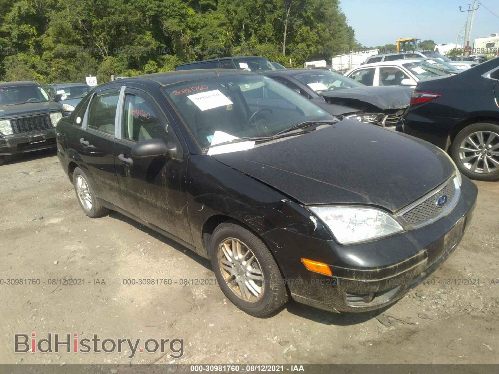 Photo 1FAHP34N57W352848 - FORD FOCUS 2007