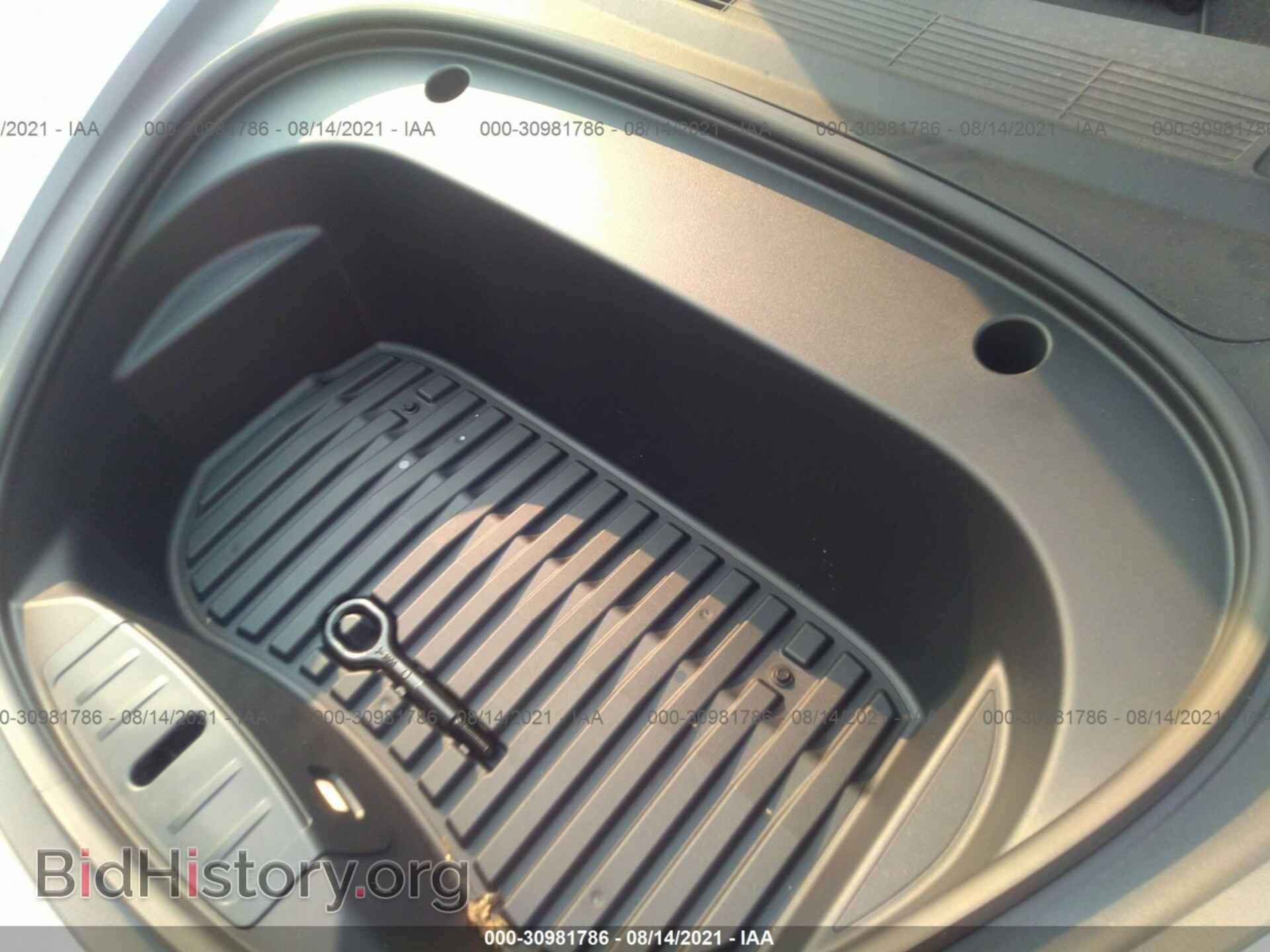 2020 TESLA MODEL 3 - VIN: 5YJ3E1EB7LF801061 - Photo 10