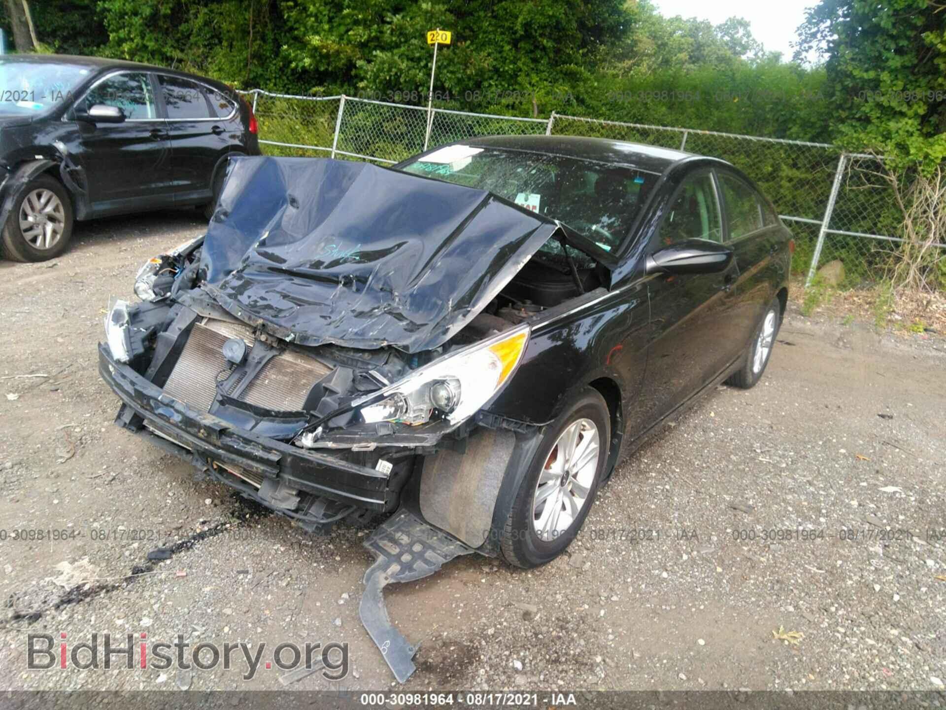 2013 HYUNDAI SONATA - VIN: 5NPEB4AC9DH646324 - Фото 2