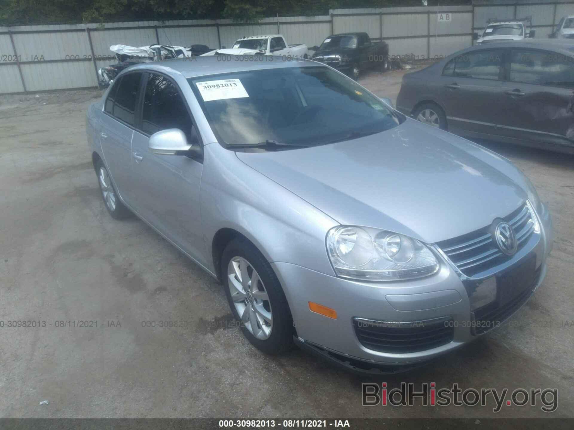 Фотография 3VWJX7AJXAM054840 - VOLKSWAGEN JETTA SEDAN 2010