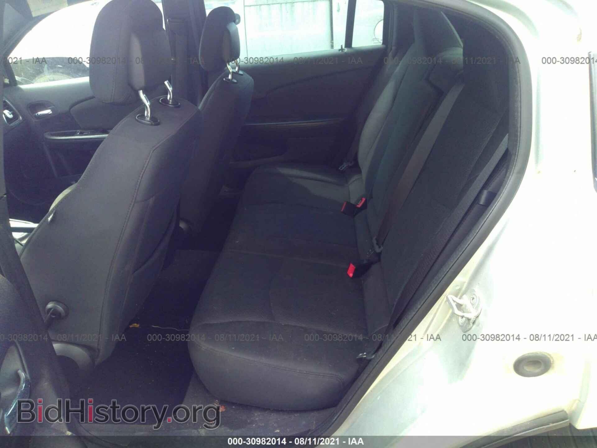 2011 CHRYSLER 200 - VIN: 1C3BC1FB2BN625895 - Photo 8