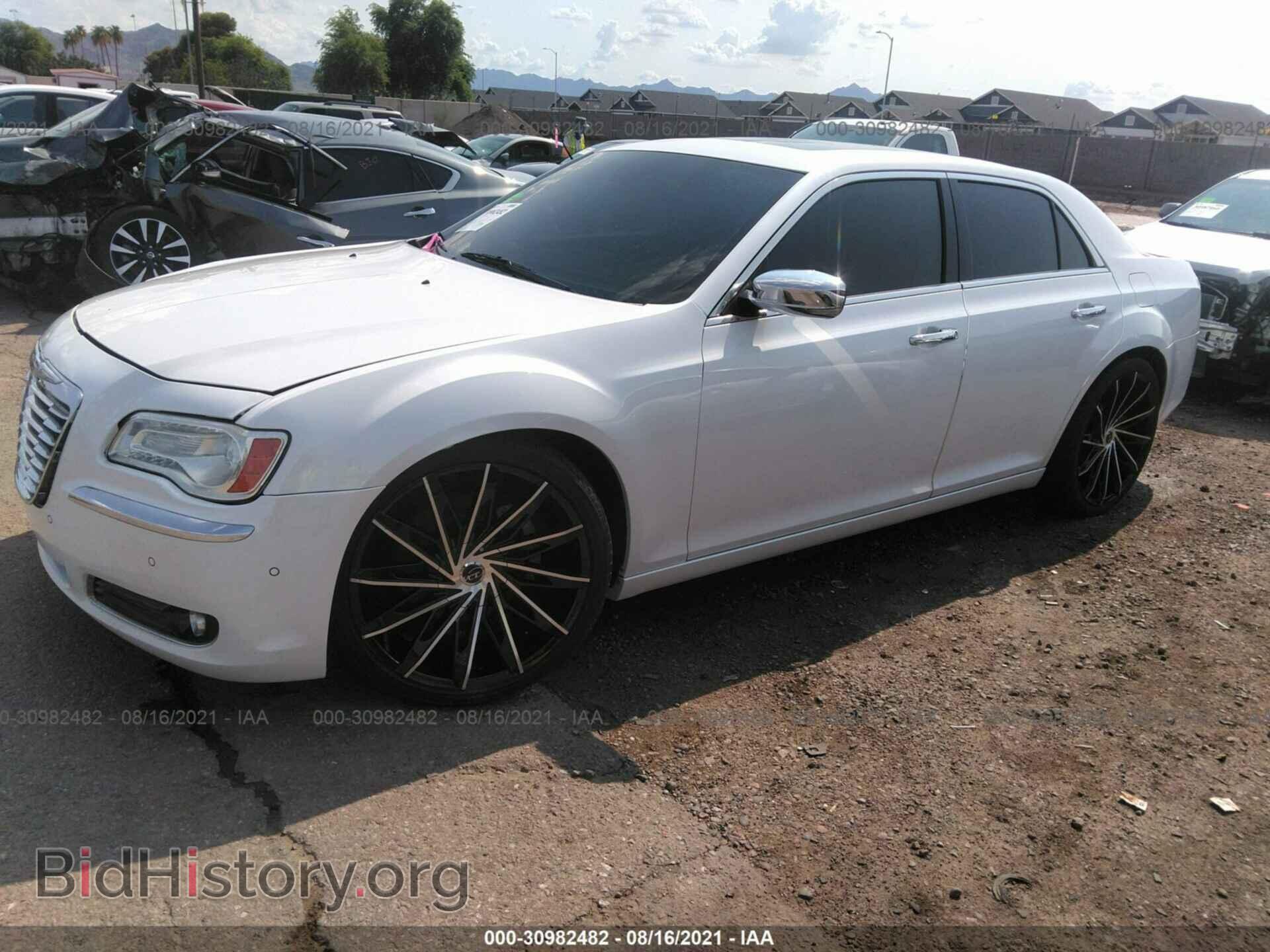 2012 CHRYSLER 300 - VIN: 2C3CCAET6CH210006 - Фото 2