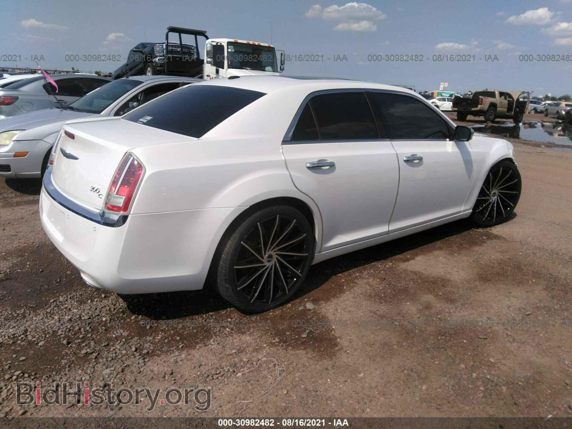 2012 CHRYSLER 300 - VIN: 2C3CCAET6CH210006 - Фото 4