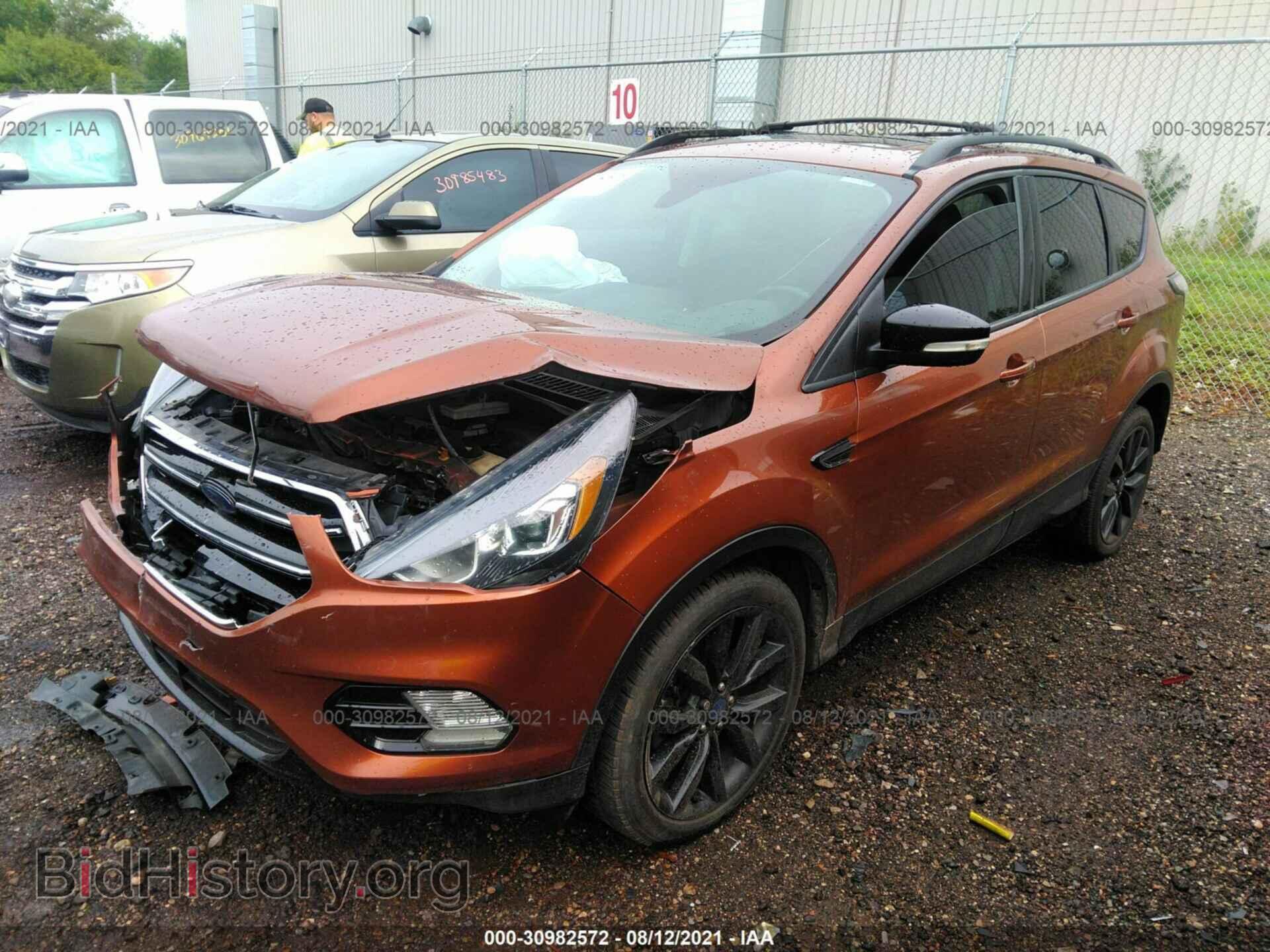2017 FORD ESCAPE - VIN: 1FMCU9J94HUB41138 - Фото 2