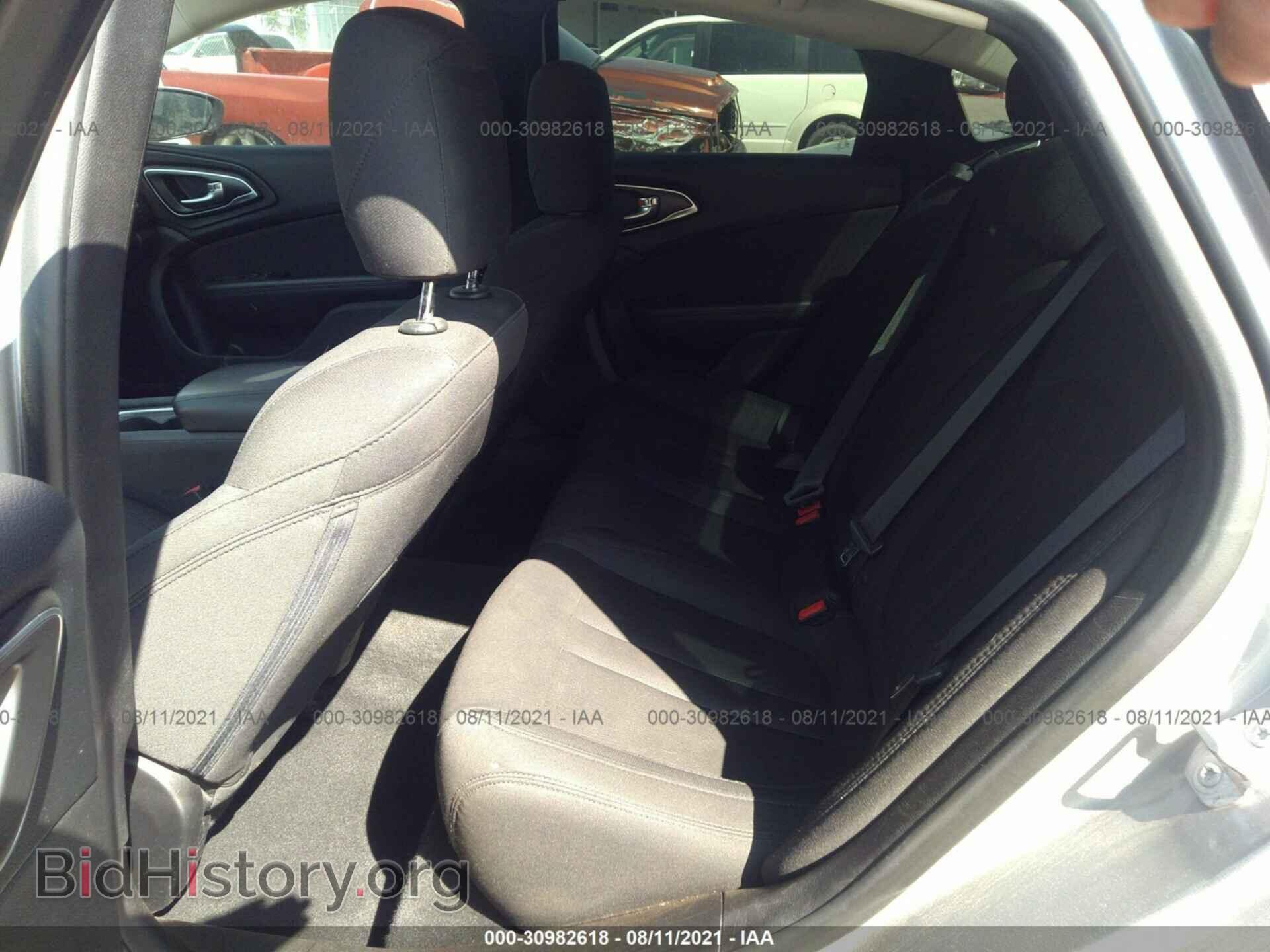 2016 CHRYSLER 200 - VIN: 1C3CCCAB4GN109309 - Фото 8