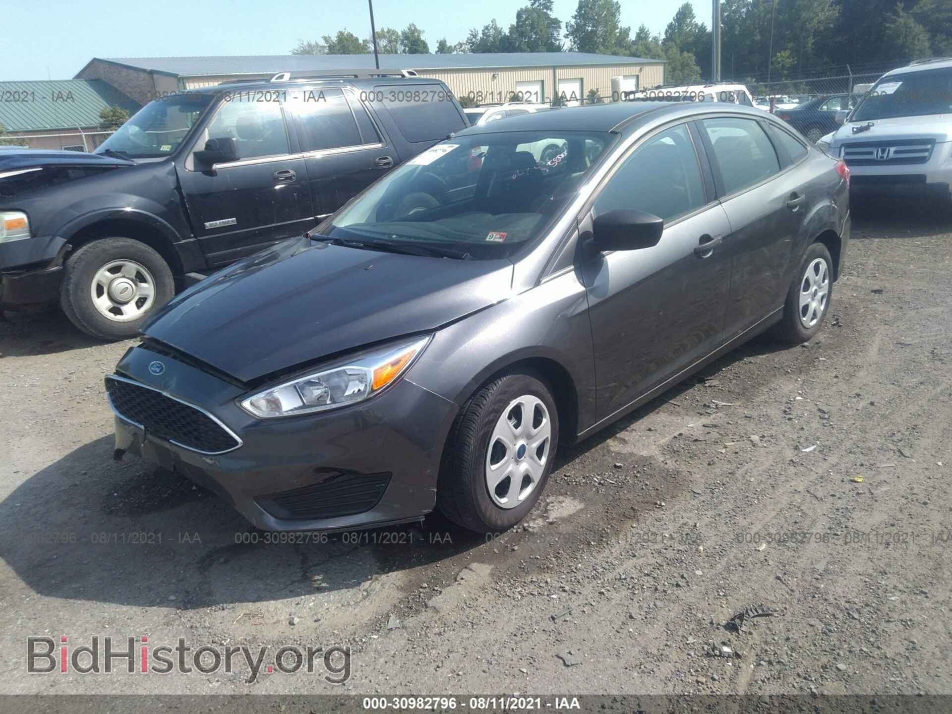 2017 FORD FOCUS - VIN: 1FADP3E28HL236680 - Фото 2