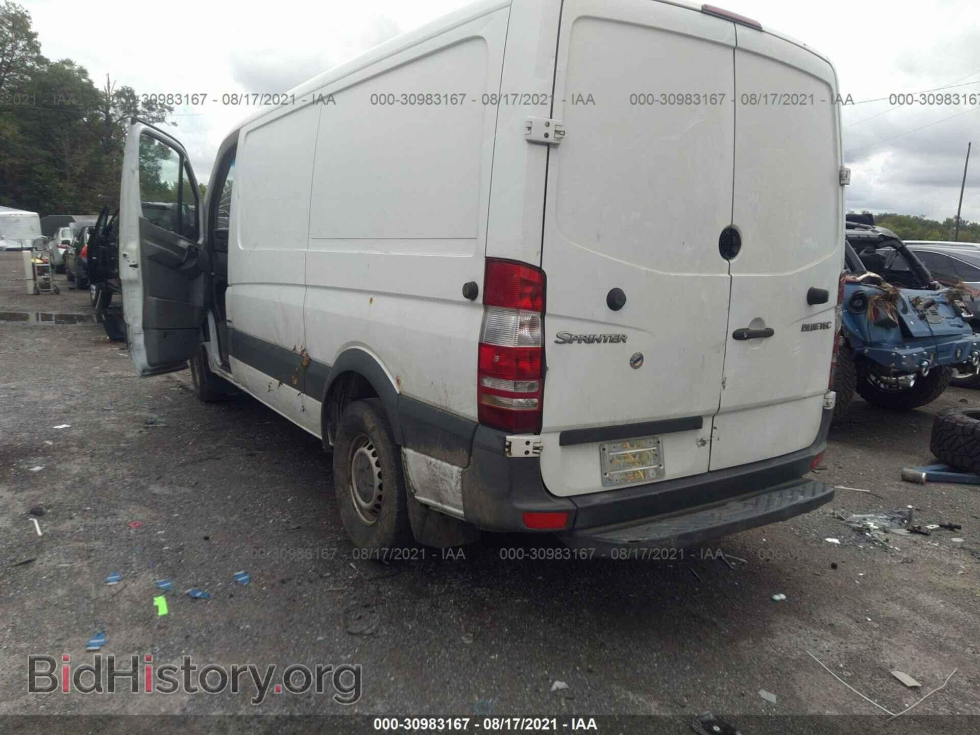 2012 MERCEDES-BENZ SPRINTER CARGO VANS - VIN: WD3PE7CC6C5636518 - Фото 3