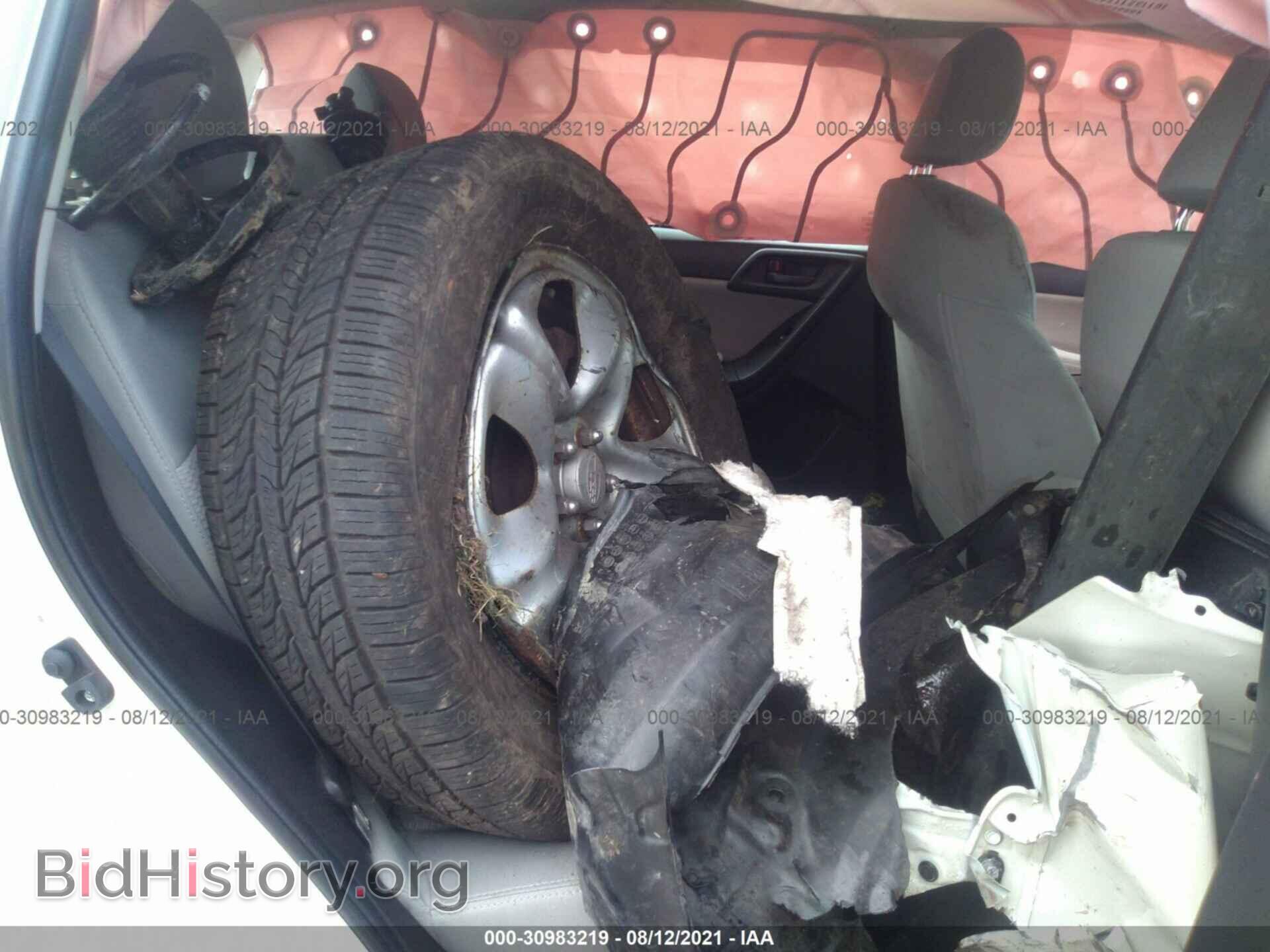 2014 SUBARU FORESTER - VIN: JF2SJAAC1EH443451 - Фото 8