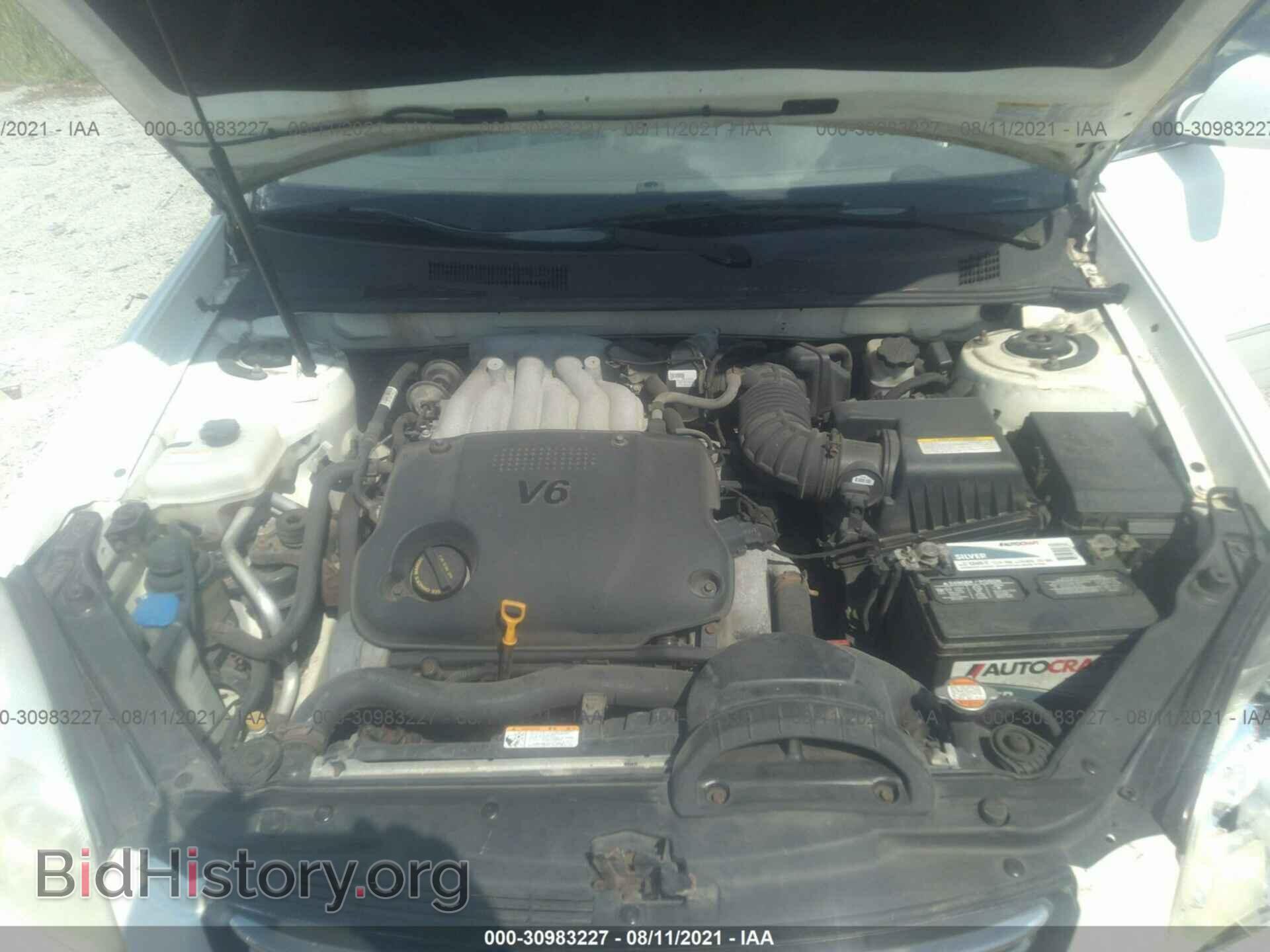 2008 KIA OPTIMA - VIN: KNAGE124885243217 - Фото 10