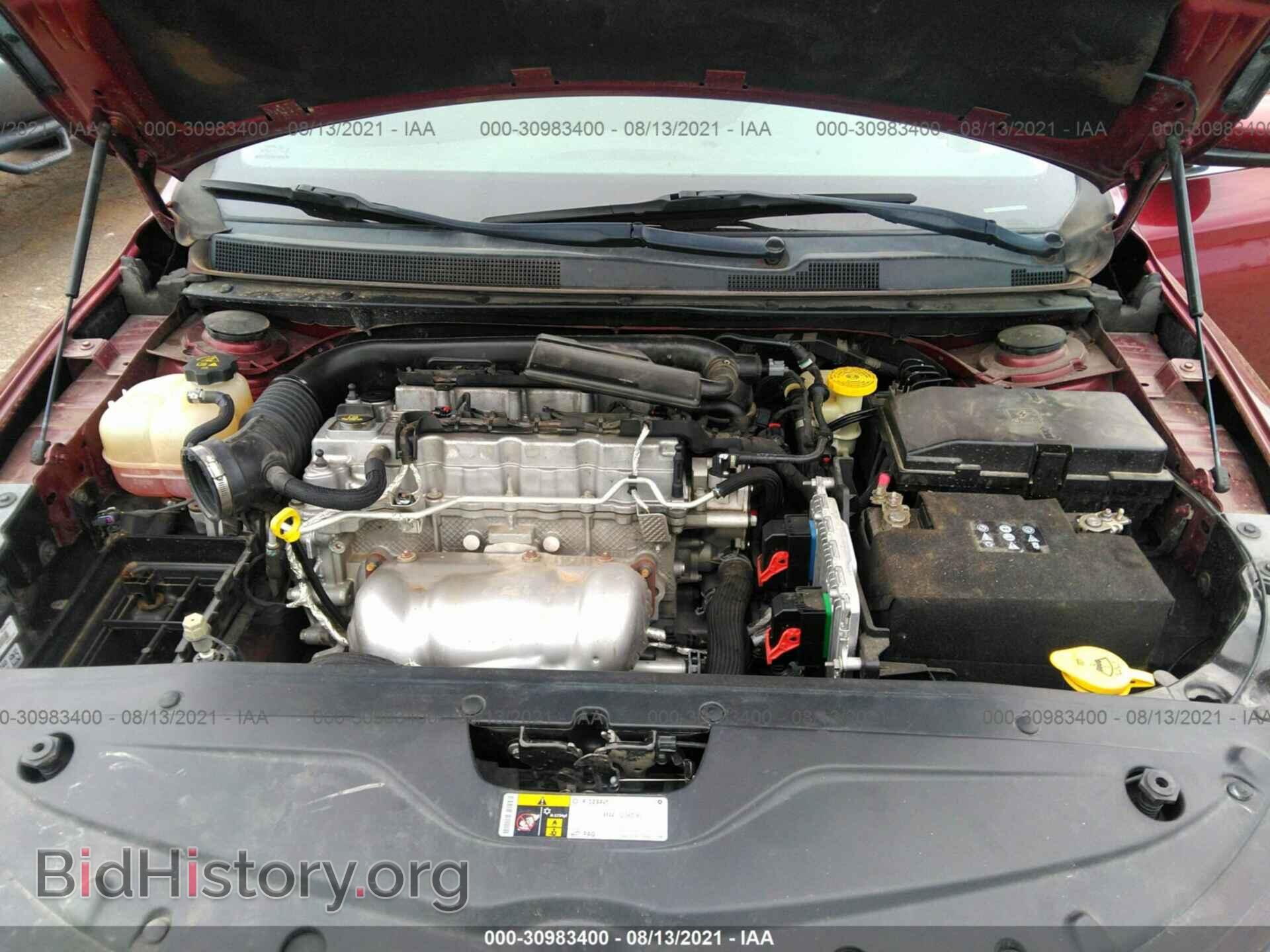 2015 CHRYSLER 200 - VIN: 1C3CCCAB0FN749354 - Фото 10