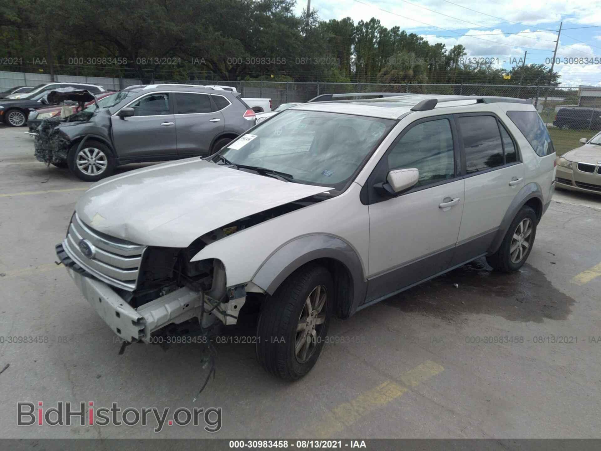 2008 FORD TAURUS X - VIN: 1FMDK02W98GA01675 - Фото 2