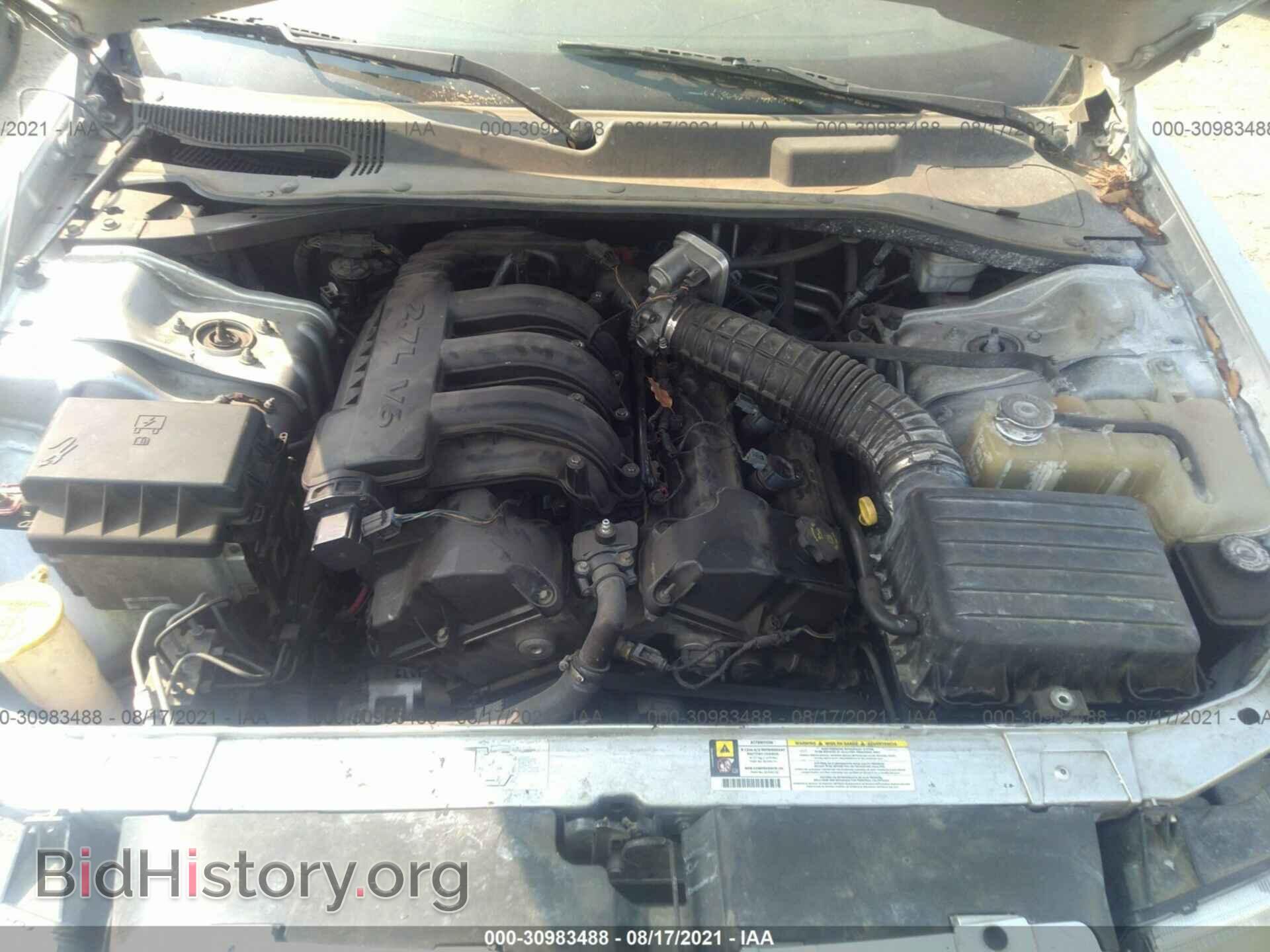 2007 CHRYSLER 300 - VIN: 2C3KA43R07H803652 - Фото 10