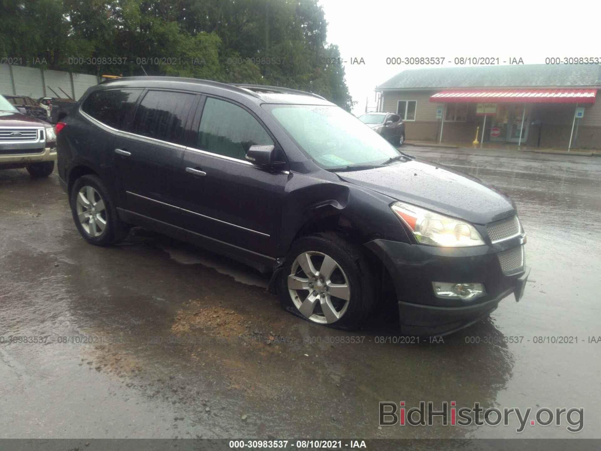 Photo 1GNKVLED5CJ356859 - CHEVROLET TRAVERSE 2012