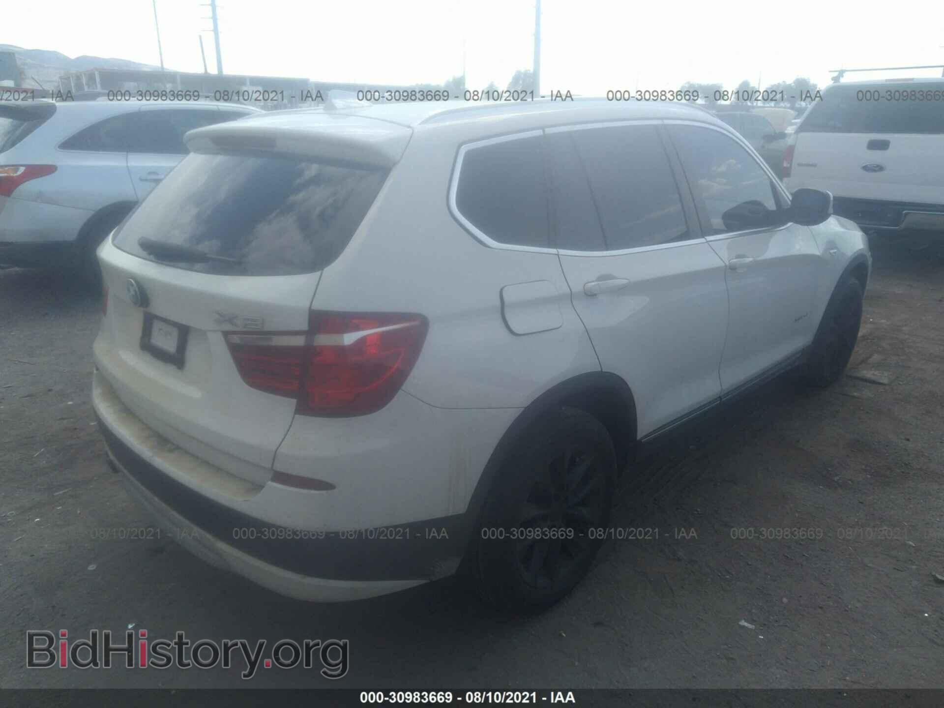 2011 BMW X3 - VIN: 5UXWX5C58BL714565 - Фото 4