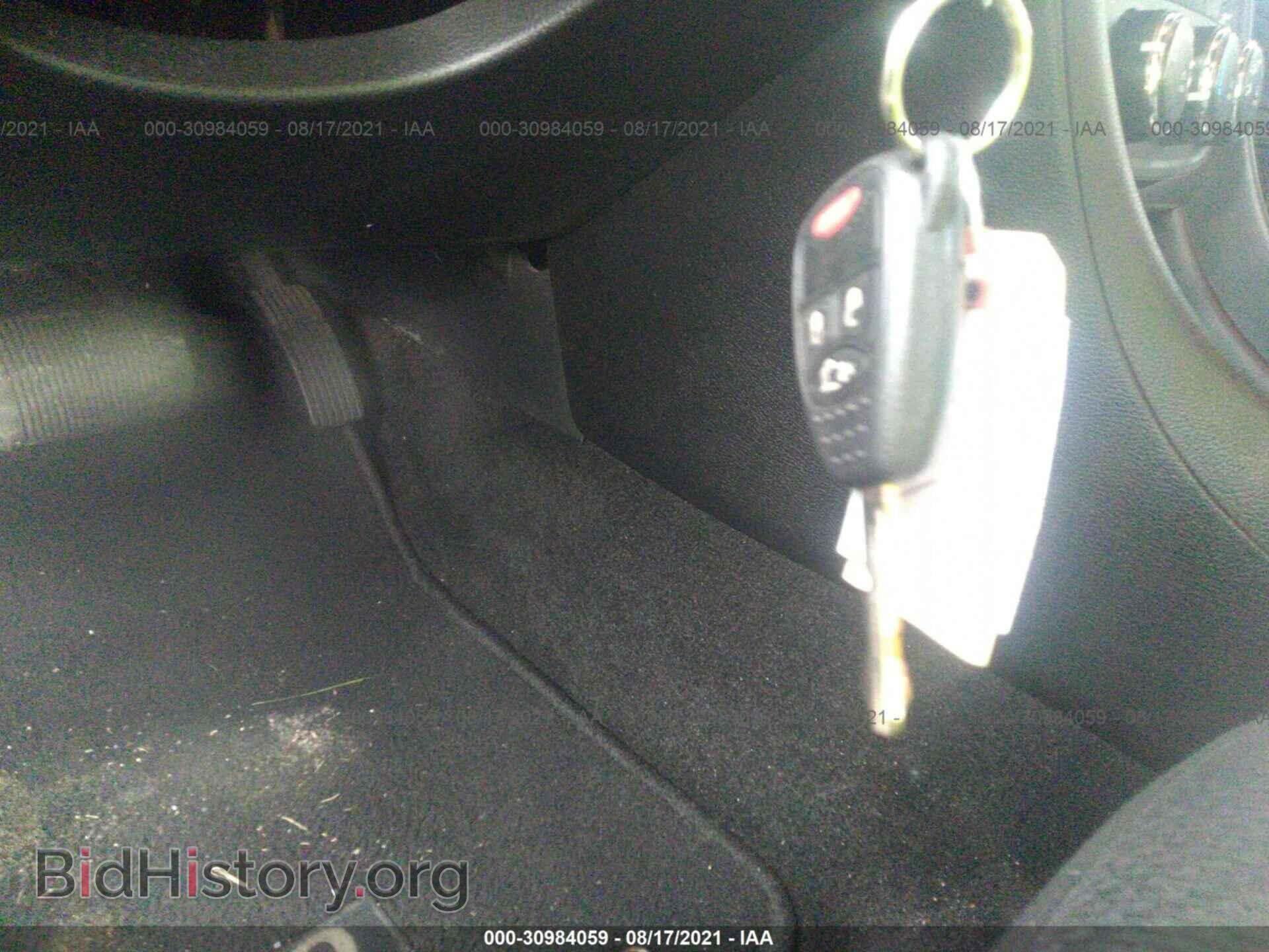 2013 CHRYSLER 200 - VIN: 1C3CCBAB1DN671058 - Фото 11
